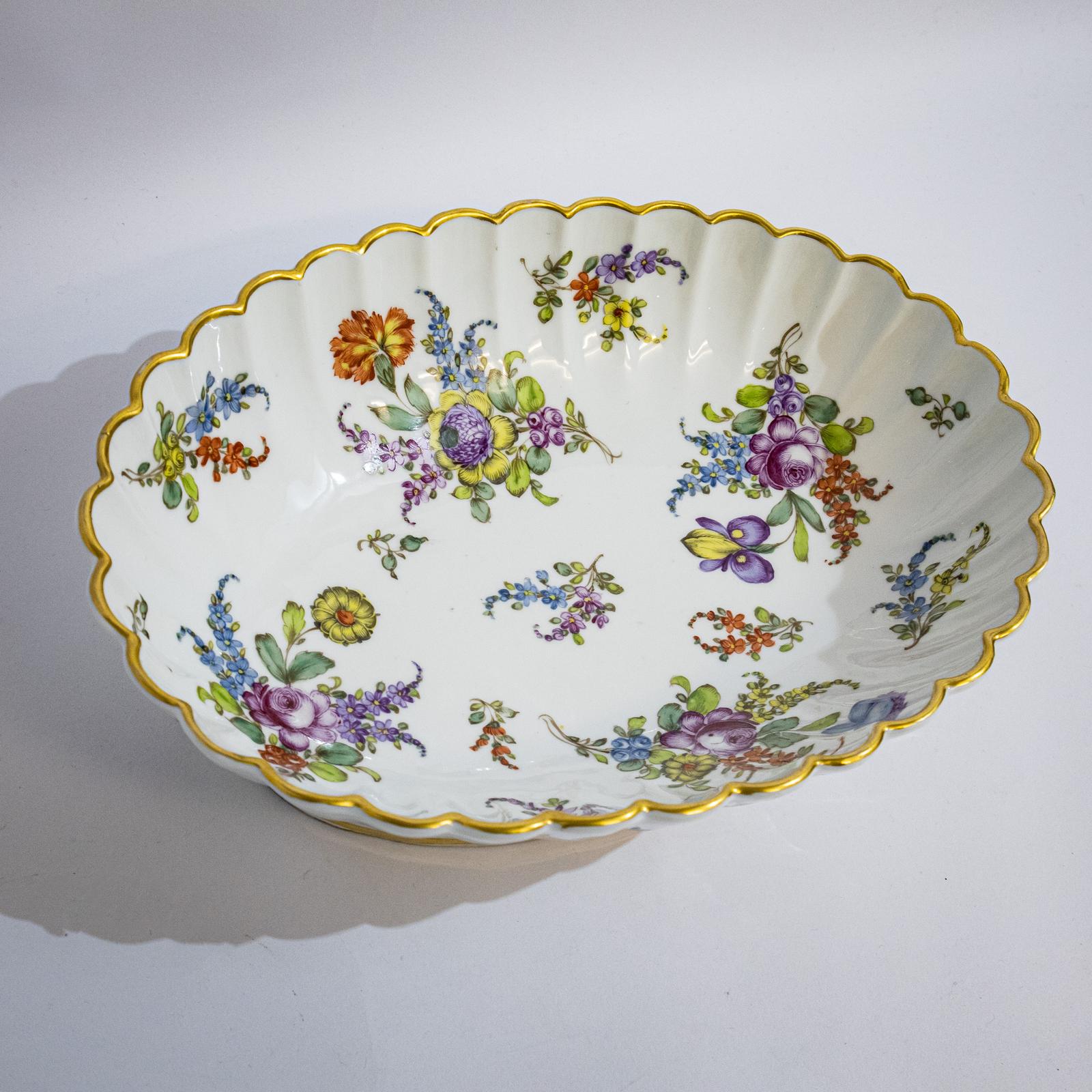 Large Oval Bowl by Samson of Paris (1 of 15)