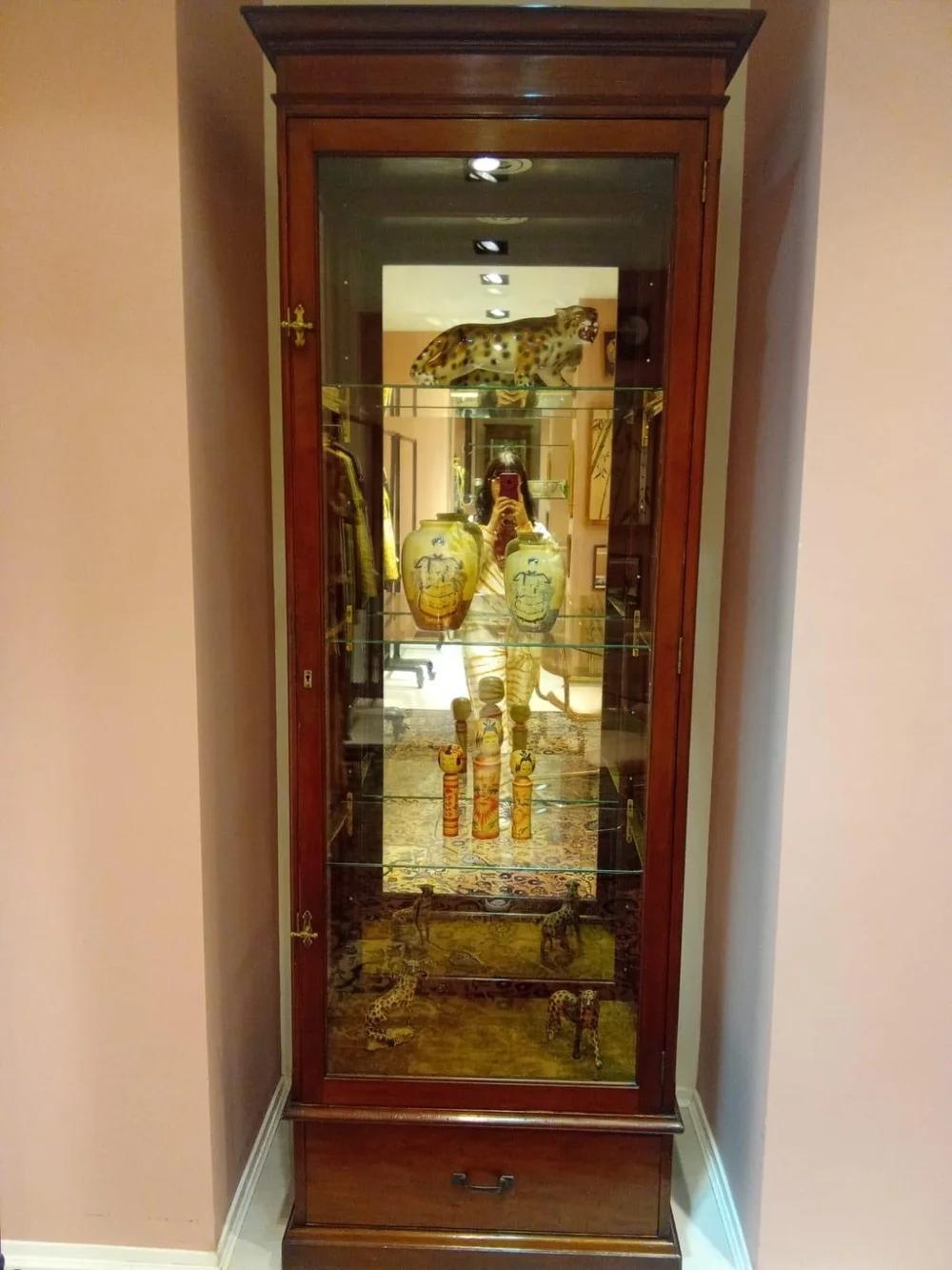 Mahogany Shop Display Cabinet with Adjustable Glass Shelves (1 of 6) Mahogany Shop Display Cabinet with Adjustable Glass Shelves (1 of 6)