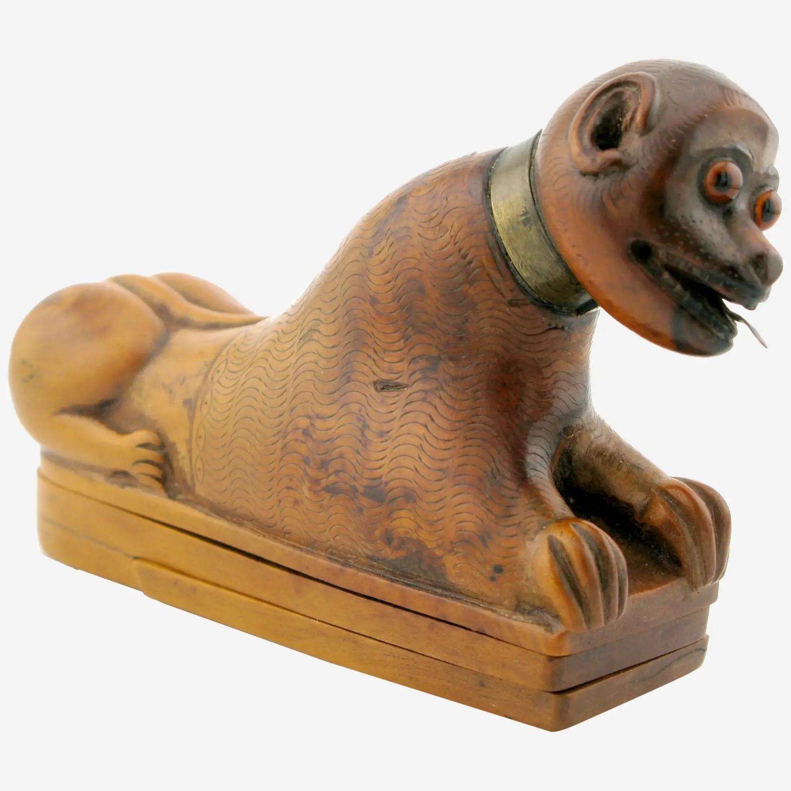 18th Century Carved Boxwood Novelty Snuff Box (1 of 18)