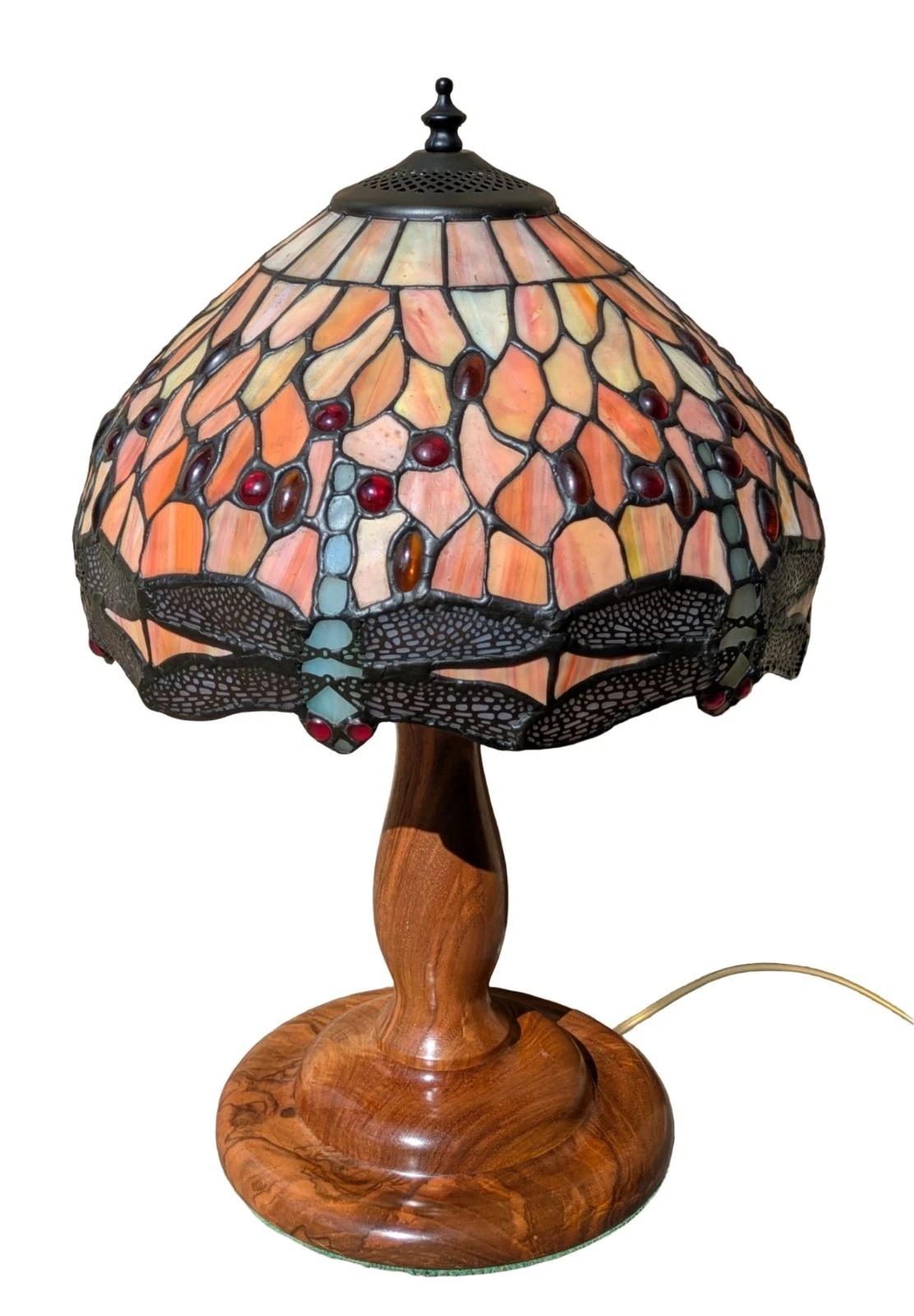 Beautiful Tiffany Style Lamp Stained Glass Dragonfly (1 of 7) Beautiful Tiffany Style Lamp Stained Glass Dragonfly (1 of 7)