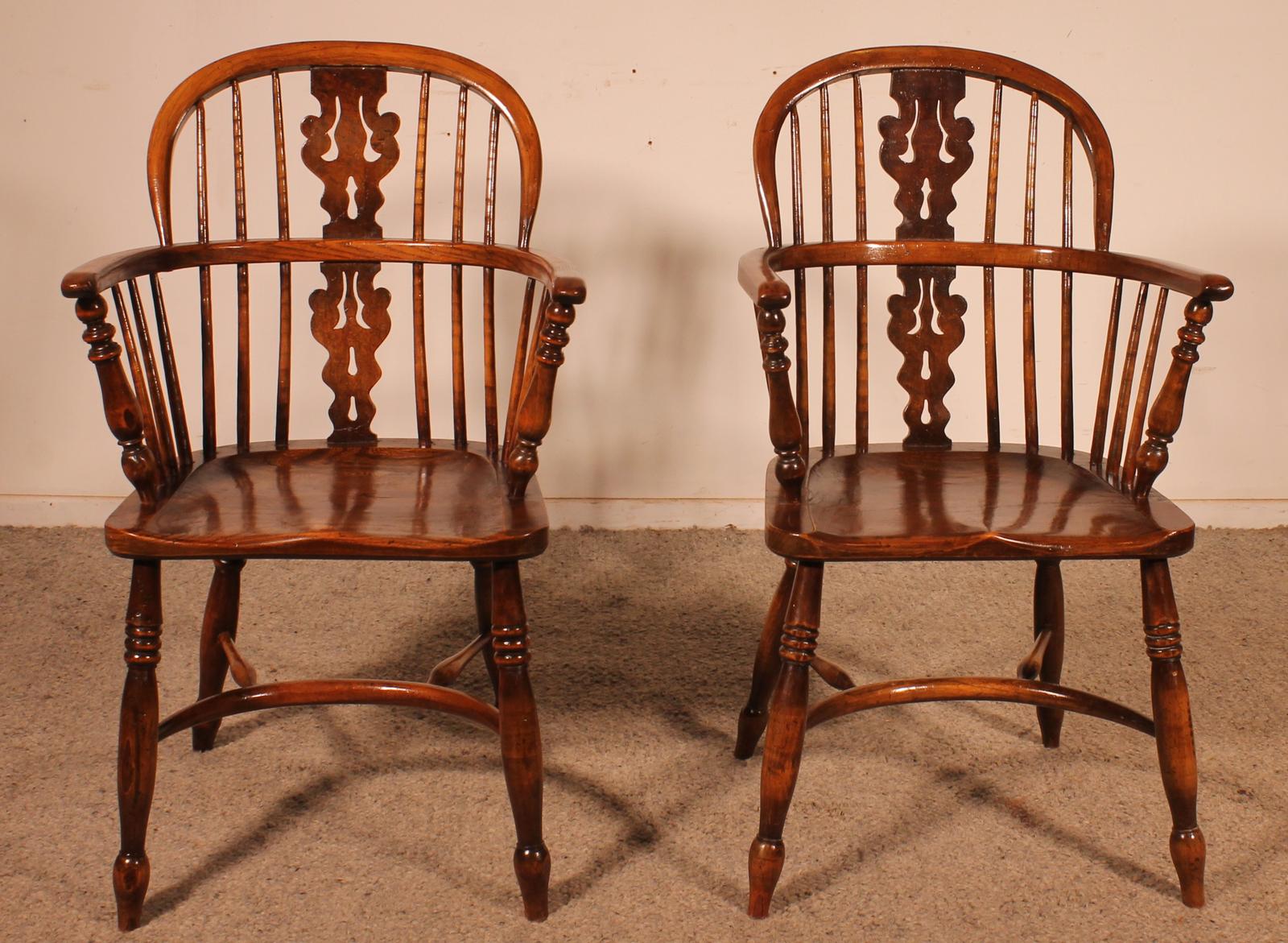 Pair of English Windsor Armchairs (1 of 11)
