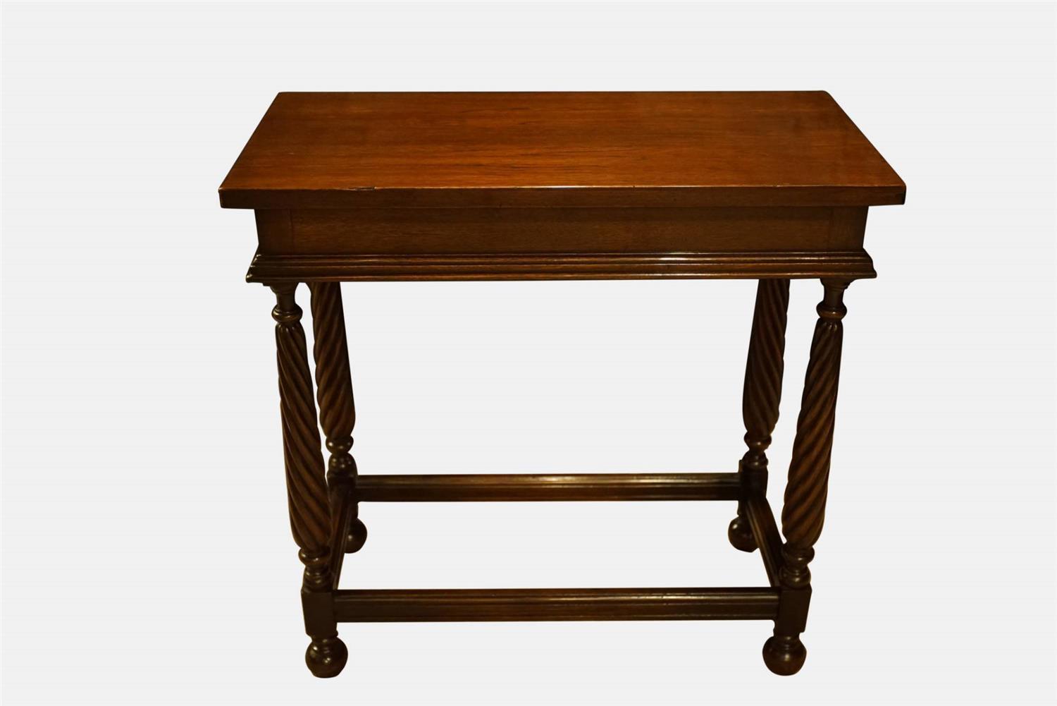 Mahogany Side Table (1 of 4) Mahogany Side Table (1 of 4)