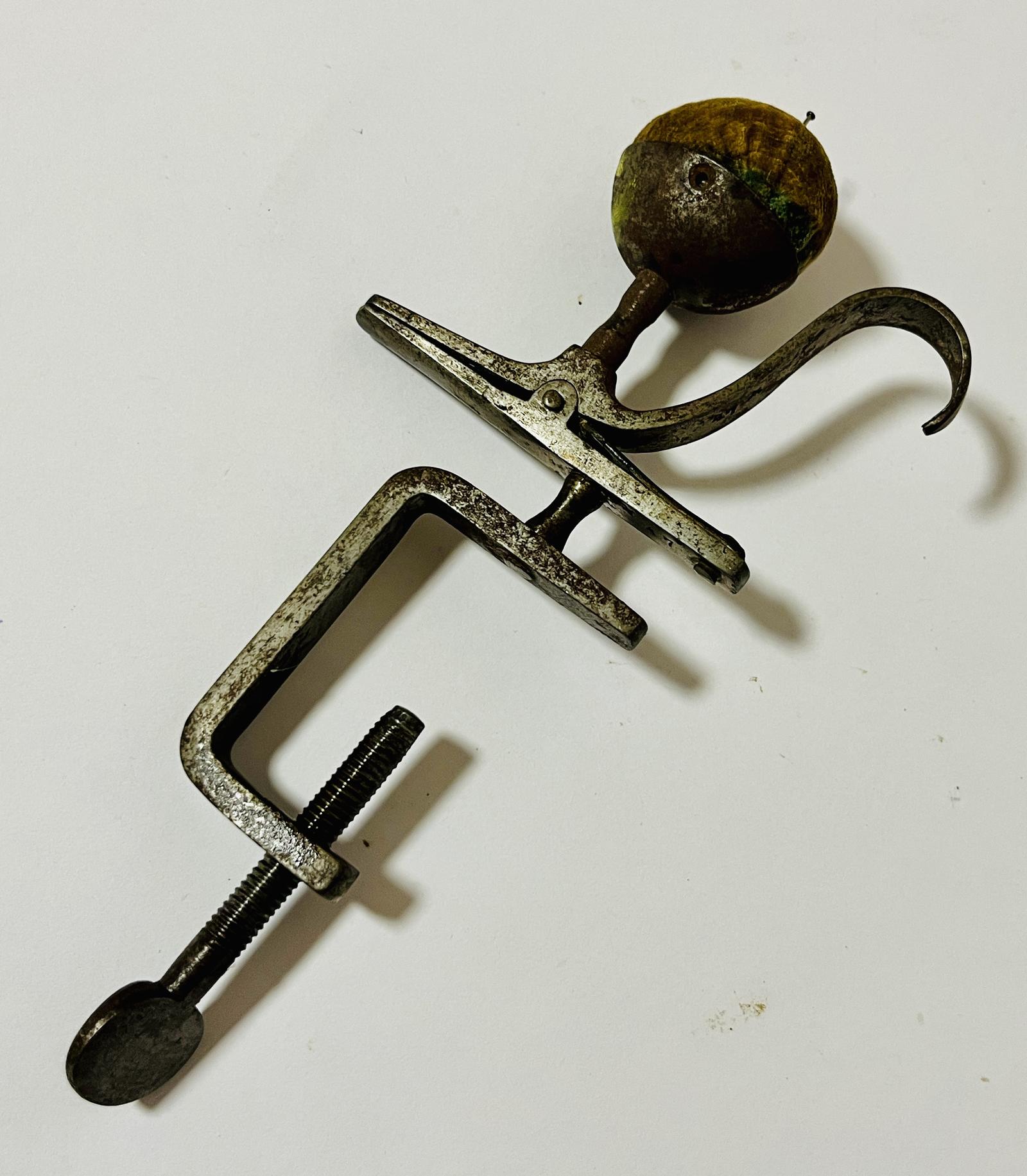 Victorian Steel Sewing Clamp with Pin Cushion (1 of 6) Victorian Steel Sewing Clamp with Pin Cushion (1 of 6)