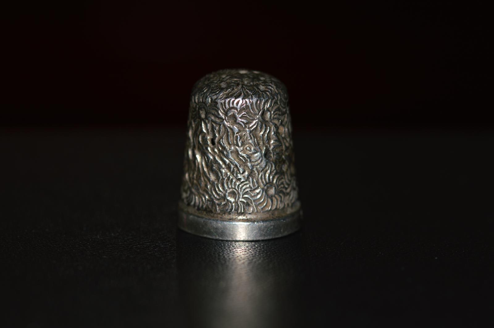 Victorian Silver Thimble, by Henry Griffith & Sons, Chester 1887 (1 of 6)