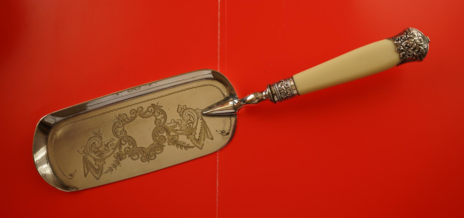 Vintage EPNS Ornate Crumb Tray - Collectable Item (1 of 7)