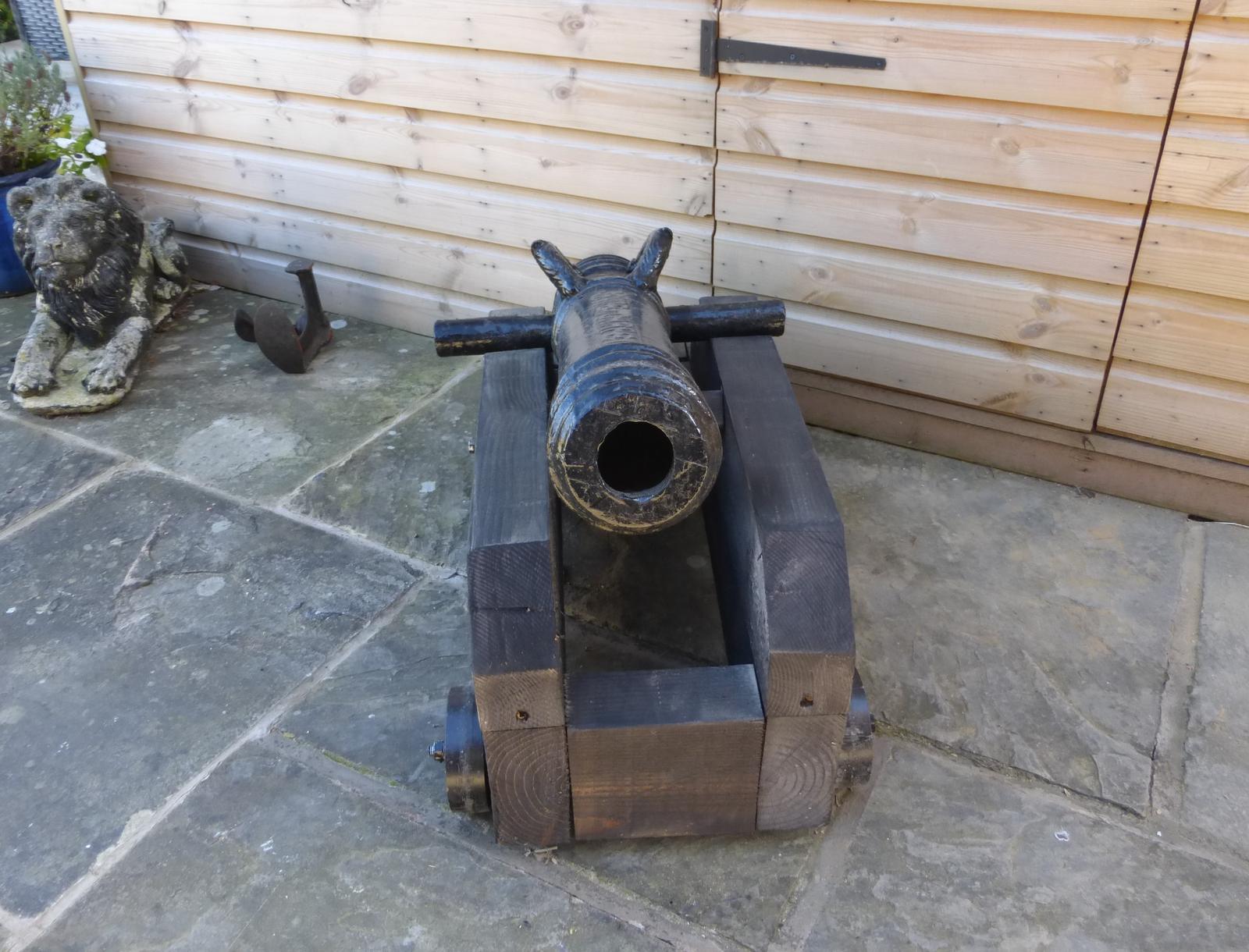 19th Century French Cast Iron Cannon (1 of 10) 19th Century French Cast Iron Cannon (1 of 10)