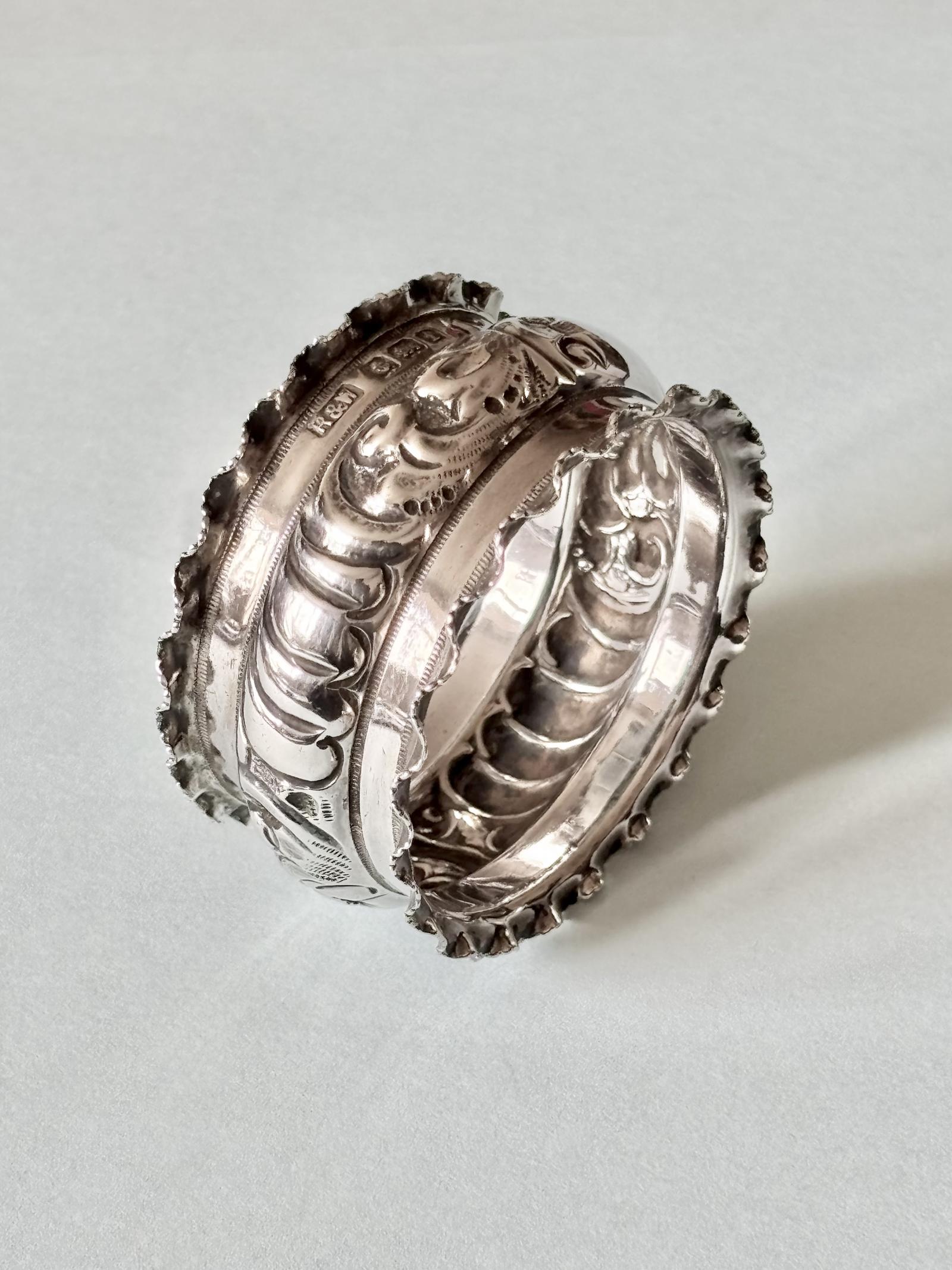 Edwardian Silver Napkin Ring Reynolds & Westwood 1905 (1 of 5) Edwardian Silver Napkin Ring Reynolds & Westwood 1905 (1 of 5)