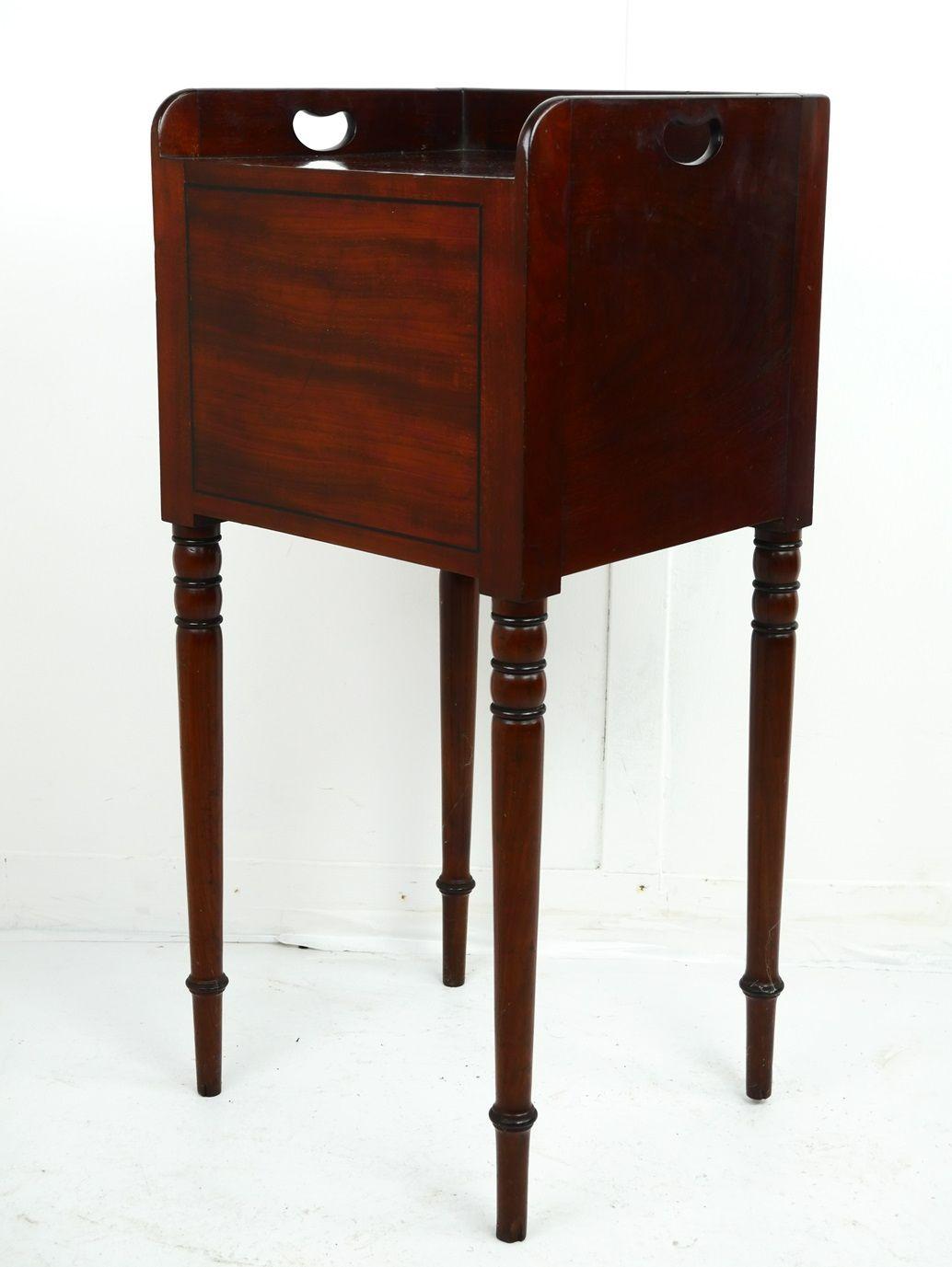 Regency Mahogany Bedside Table (1 of 10) Regency Mahogany Bedside Table (1 of 10)