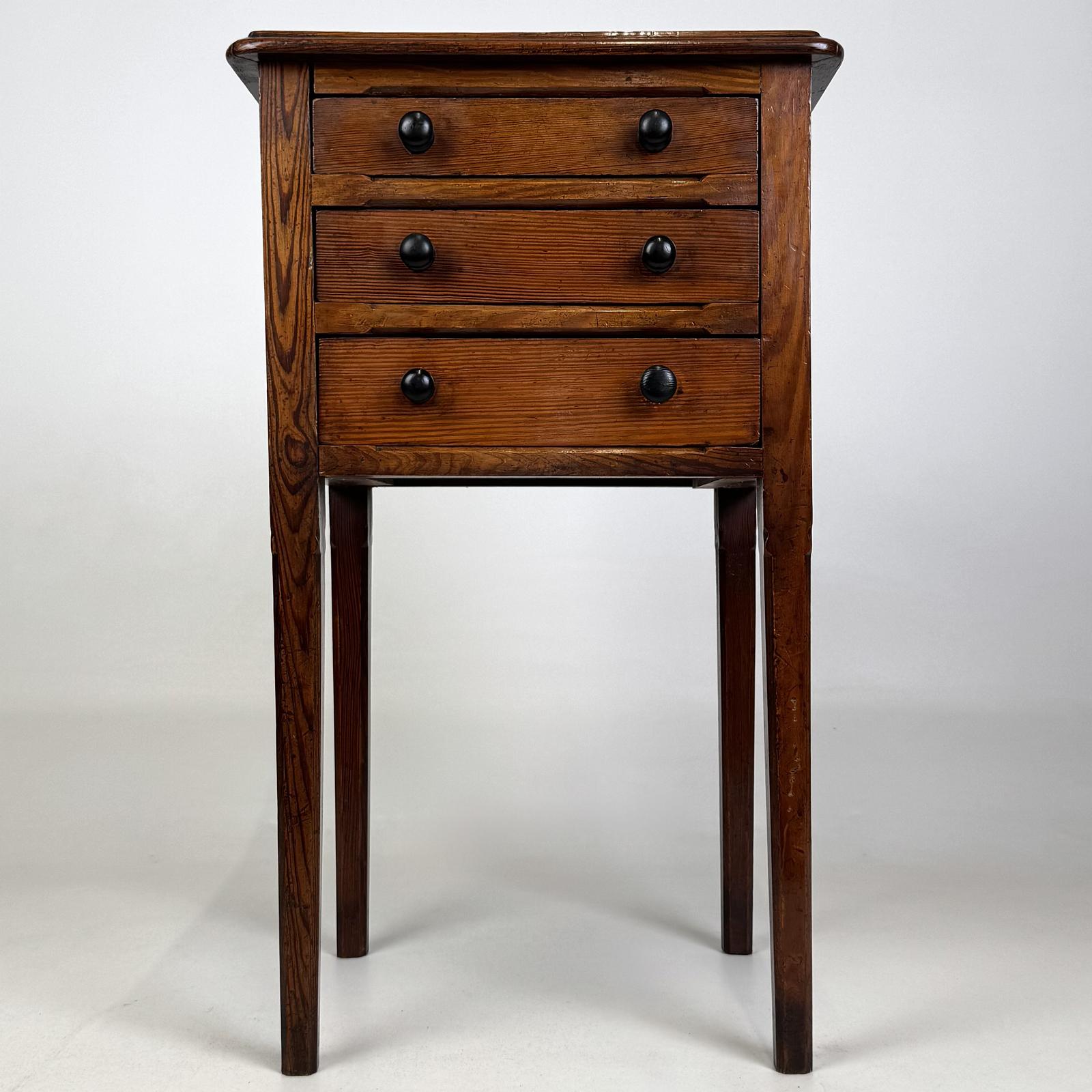 Antique 19th Century Victorian Cabinet In Pitch Pine (1 of 11) Antique 19th Century Victorian Cabinet In Pitch Pine (1 of 11)