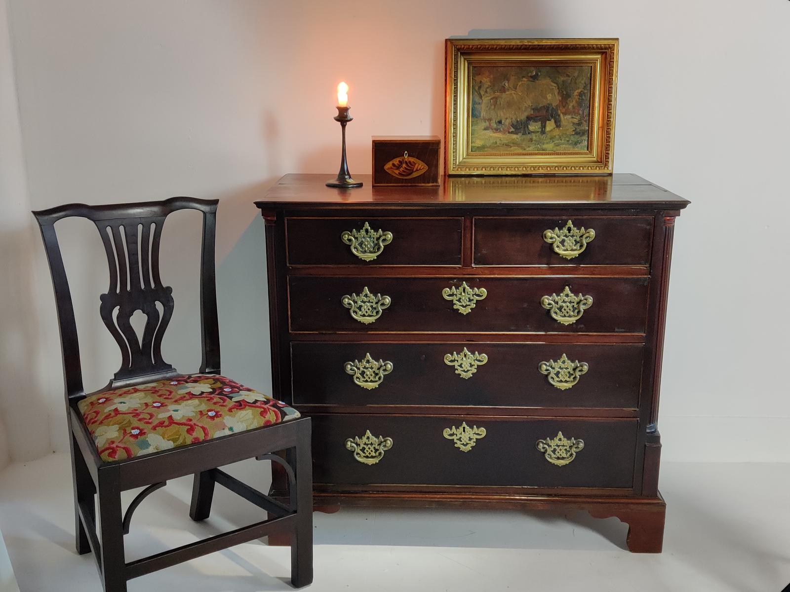 Laburnum Chest of Drawers (1 of 14)