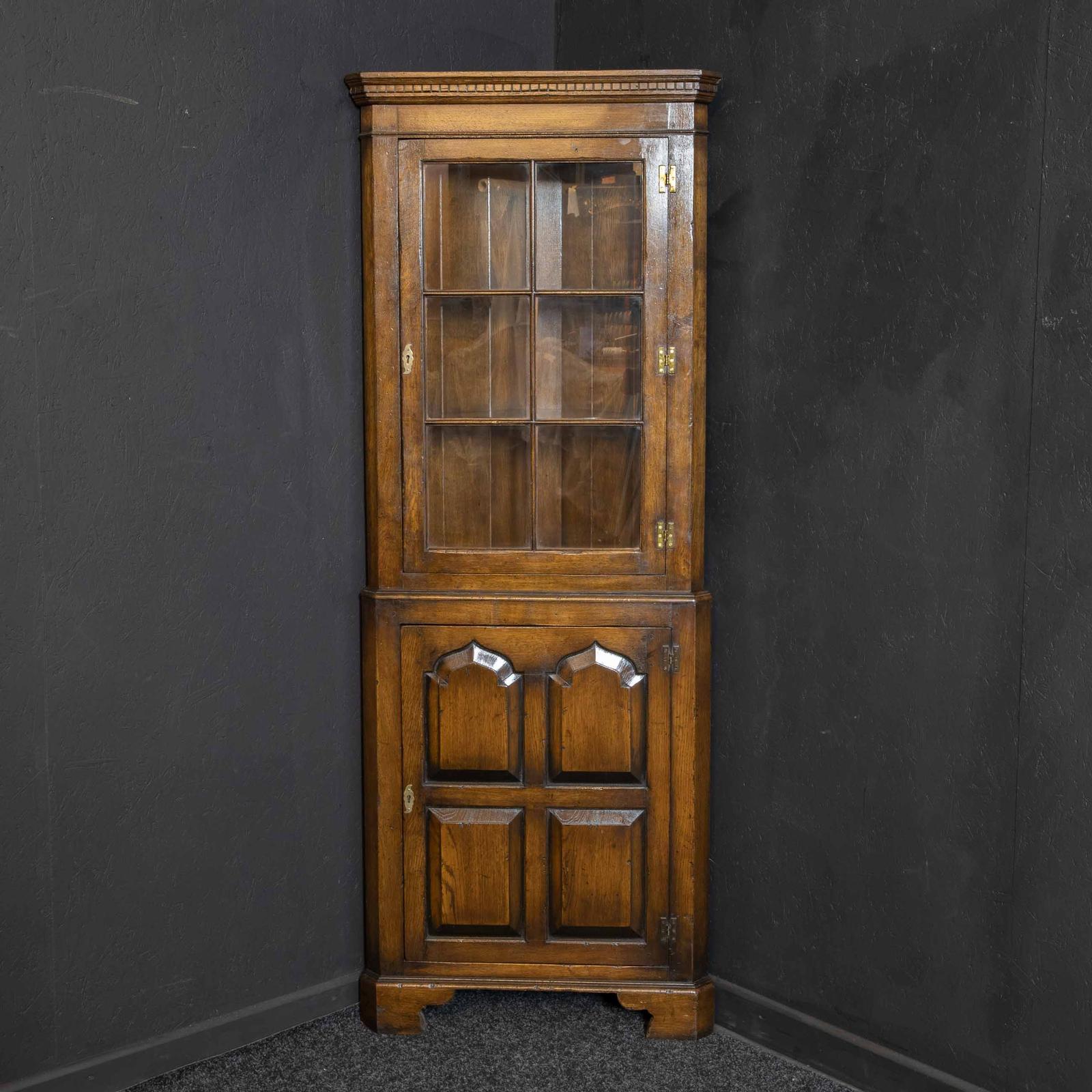 Oak Double Corner Cupboard (1 of 6)