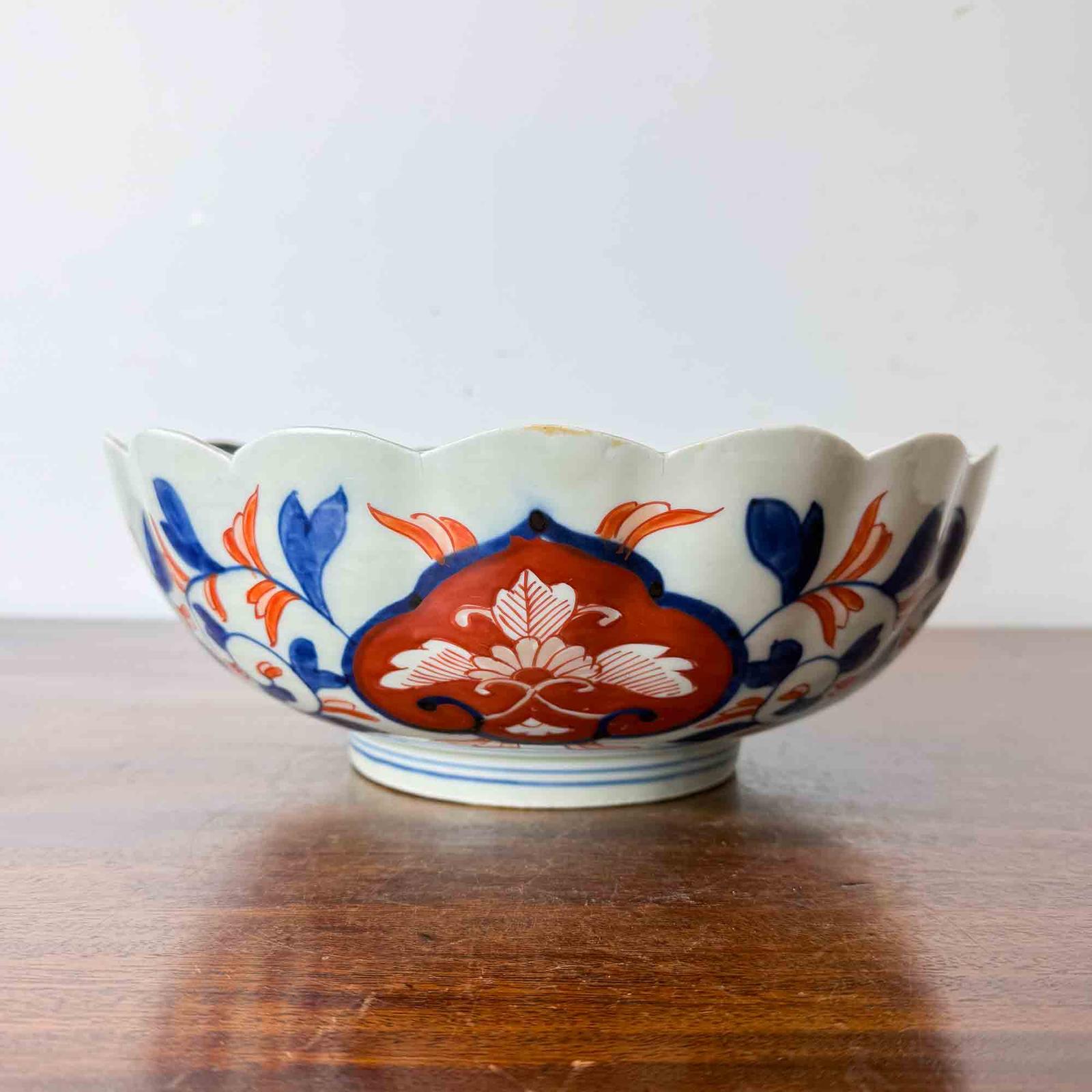 Large Antique Japanese Imari Porcelain Scallop Edge Bowl (1 of 16) Large Antique Japanese Imari Porcelain Scallop Edge Bowl (1 of 16)
