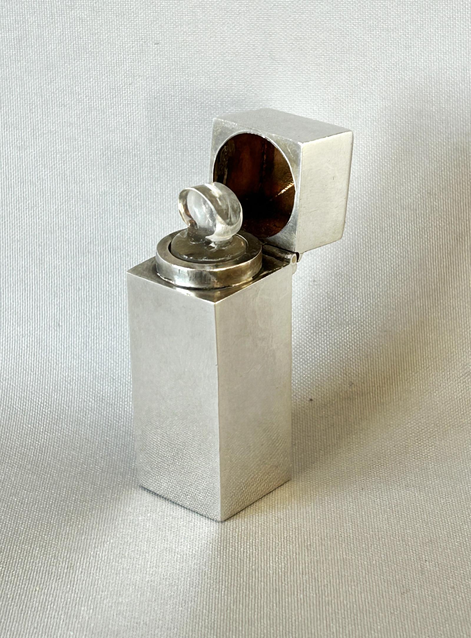 Rare Victorian Silver Cased Scent Bottle (1 of 7) Rare Victorian Silver Cased Scent Bottle (1 of 7)