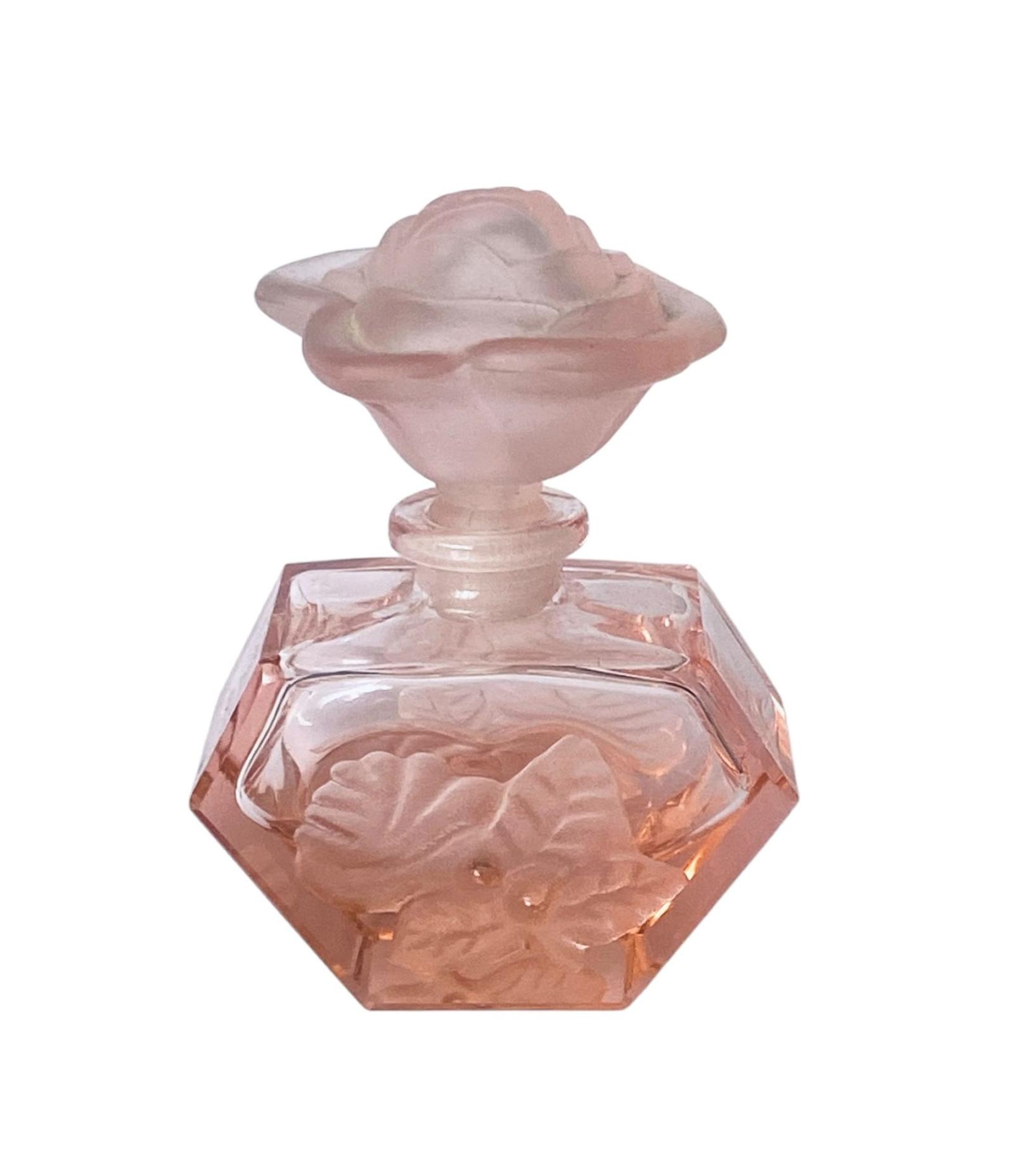 Art Deco Pink Carved Glass Perfume Scent Bottle - Frosted Rose Stopper c.1930 (1 of 10) Art Deco Pink Carved Glass Perfume Scent Bottle - Frosted Rose Stopper c.1930 (1 of 10)