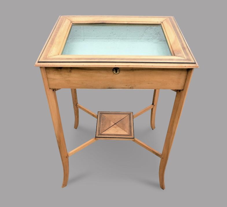 Edwardian Beech Bijoutierie Glass Top Display Cabinet (1 of 4)