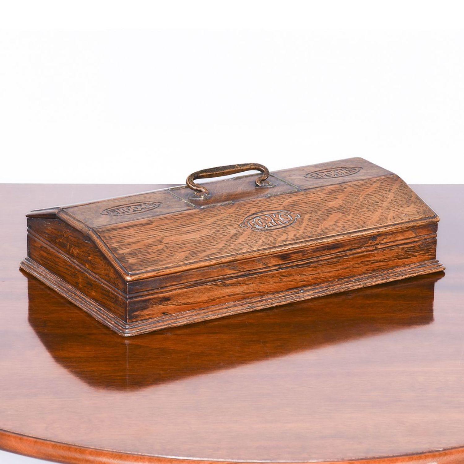 Stylish Butlers Cutlery Carrier (1 of 7) Stylish Butlers Cutlery Carrier (1 of 7)