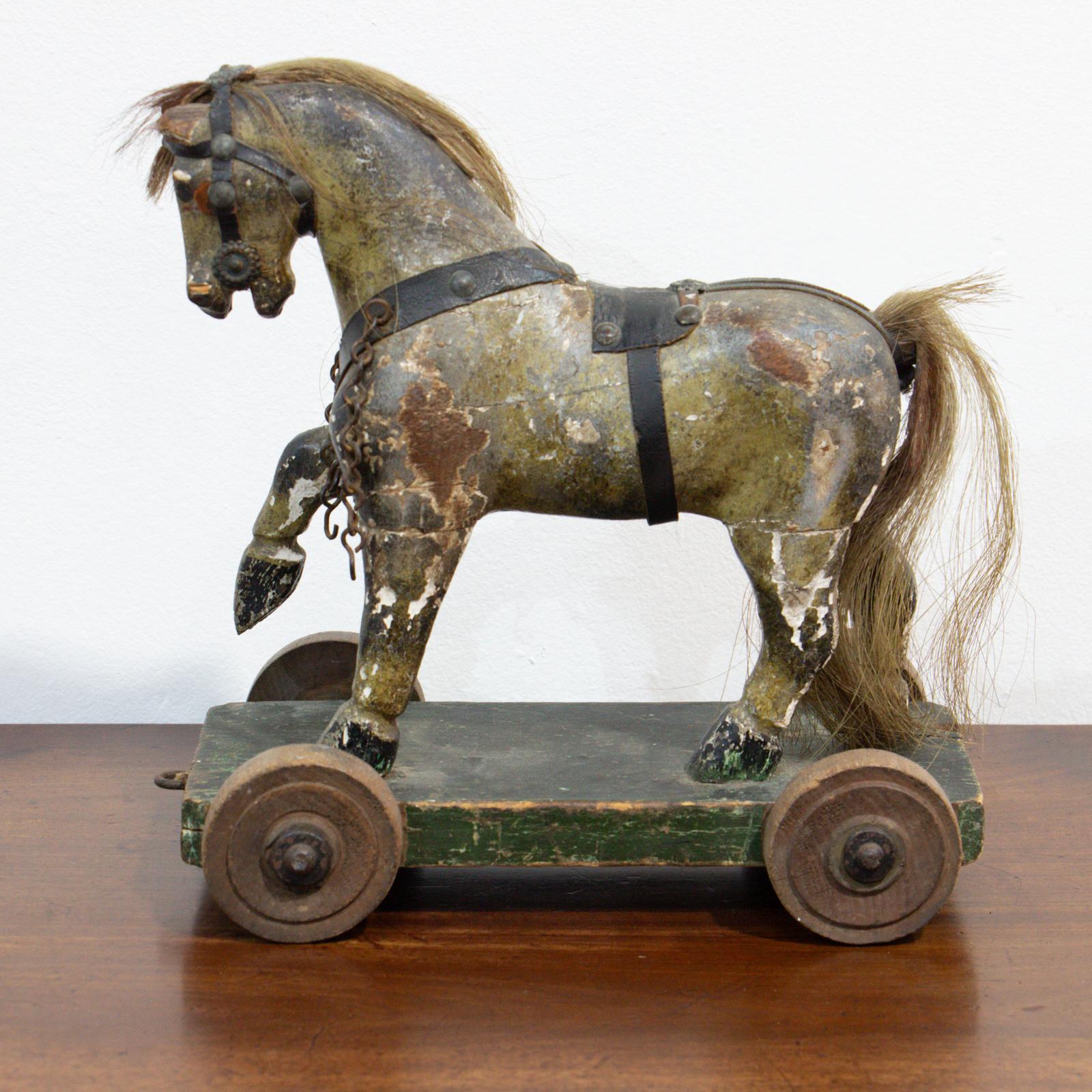 19th Century Pull Along Toy Horse (1 of 6) 19th Century Pull Along Toy Horse (1 of 6)