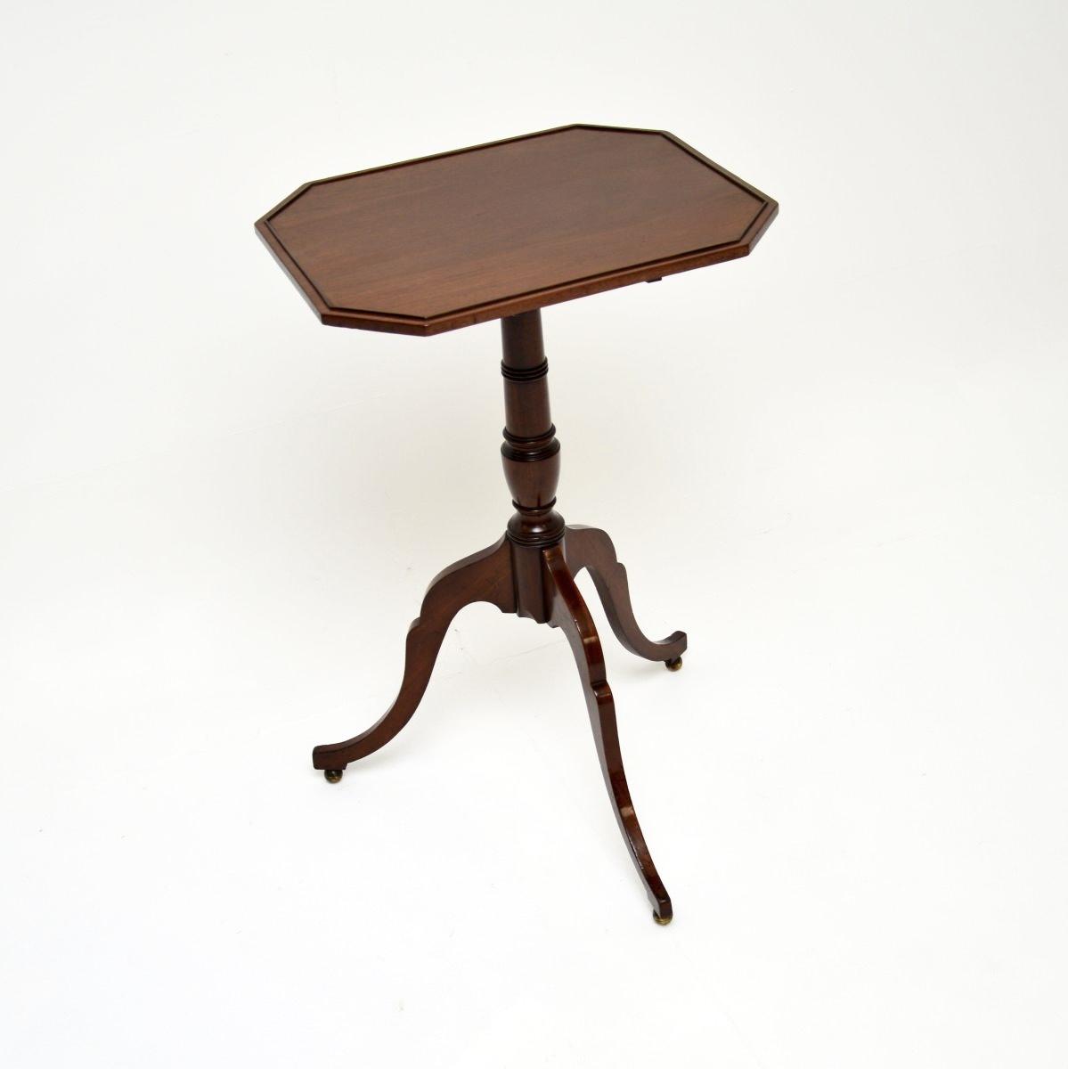 Antique Georgian Mahogany Tilt Top Occasional Table (1 of 10)