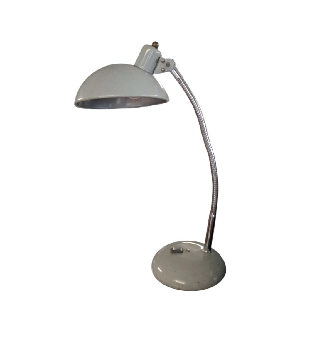 Vintage & Classic Metal Flexible Desk Light (1 of 3)