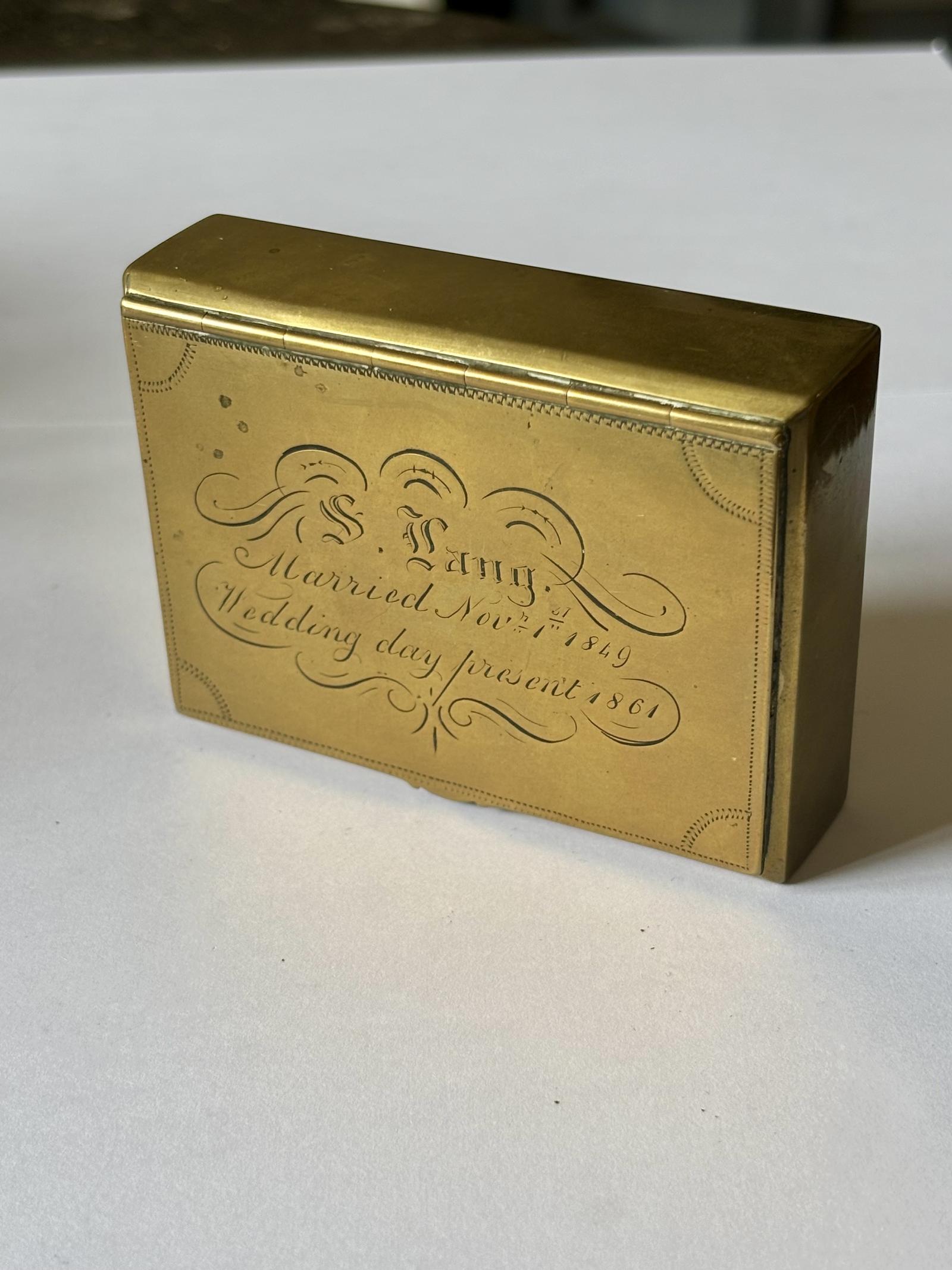 Victorian Brass Presentation Table Snuff Box (1 of 9)