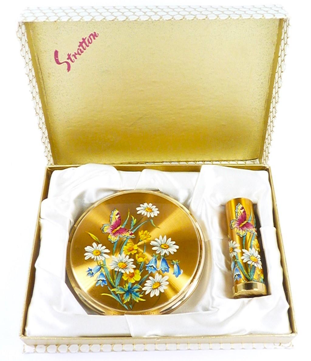 Stratton Flowers & Butterfly Vanity Set 1950s (1 of 12)