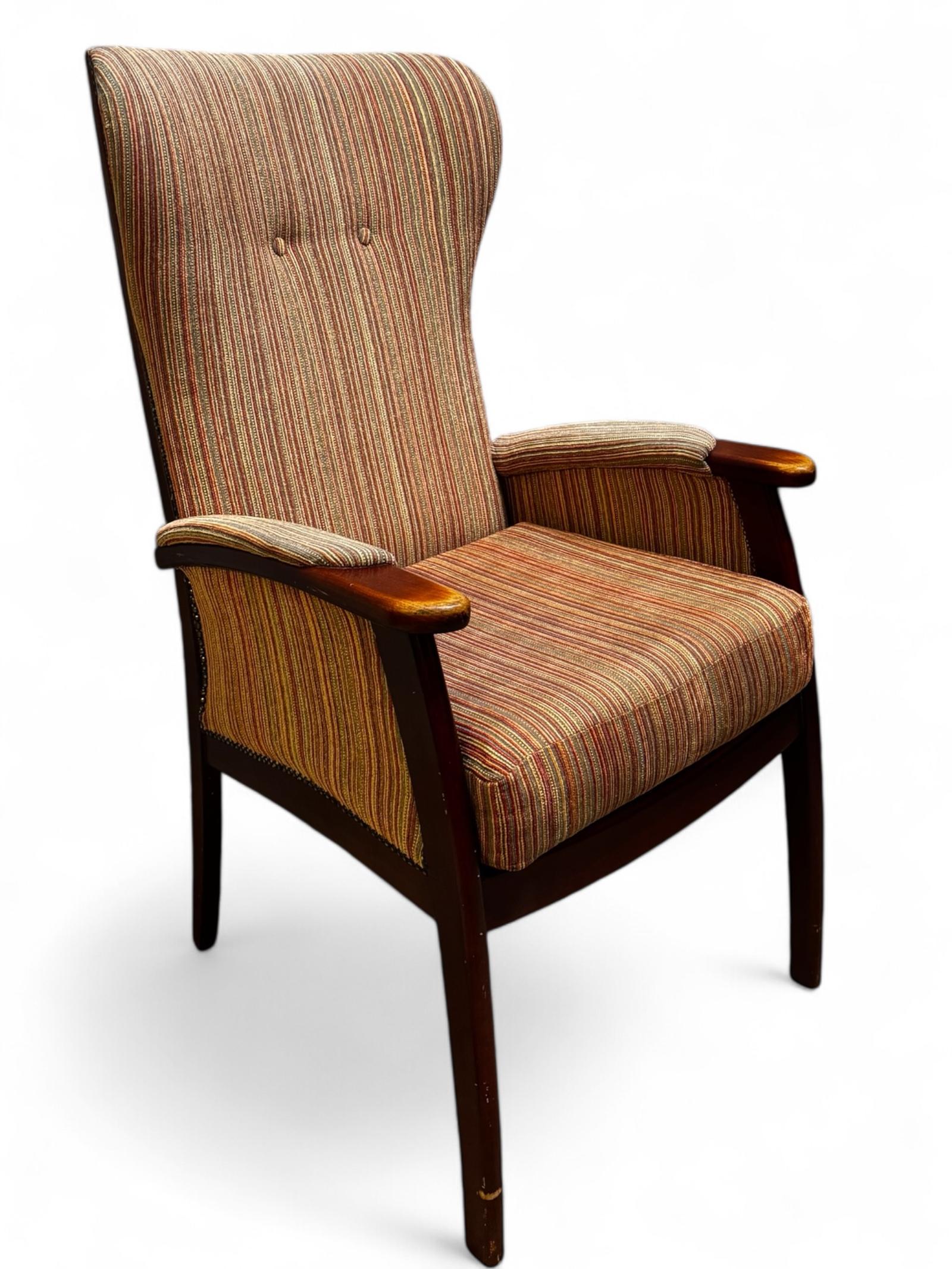 Vintage Parker Knoll Armchair / Mid Century Retro Style (1 of 8)