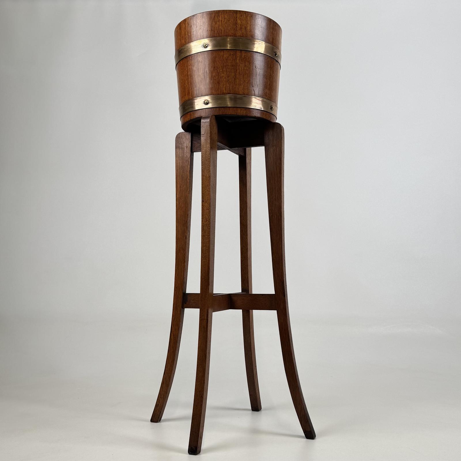 Antique 20th Century R.A Listers Plant Stand In Oak (1 of 8)