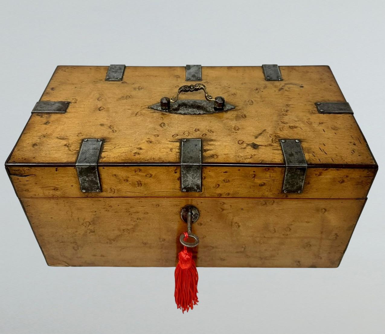 Antique Georgian Birdseye Maple English Double Tea Caddy Box Cut Crystal Bowl (1 of 11)