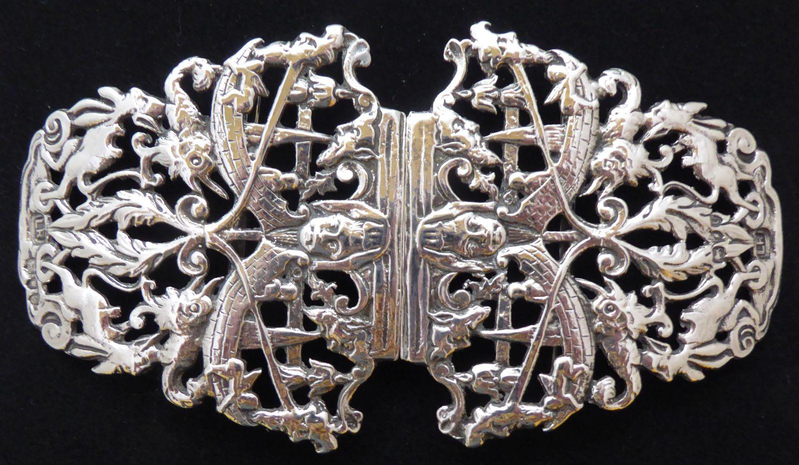 1895 Julius Louis Rosenthal London Hallmarked Solid Silver Nurses Belt Buckle (1 of 7) 1895 Julius Louis Rosenthal London Hallmarked Solid Silver Nurses Belt Buckle (1 of 7)