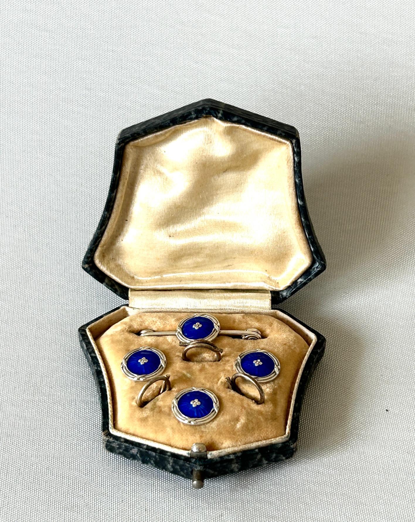 George V Boxed Silver & Enamel Blouse Buttons & Brooch (1 of 7) George V Boxed Silver & Enamel Blouse Buttons & Brooch (1 of 7)
