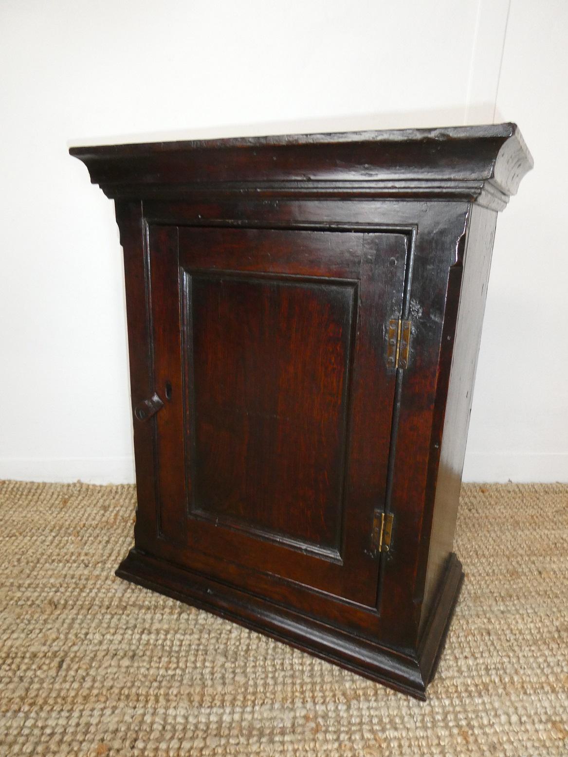 Small English 18th Century Oak Cupboard (1 of 8) Small English 18th Century Oak Cupboard (1 of 8)