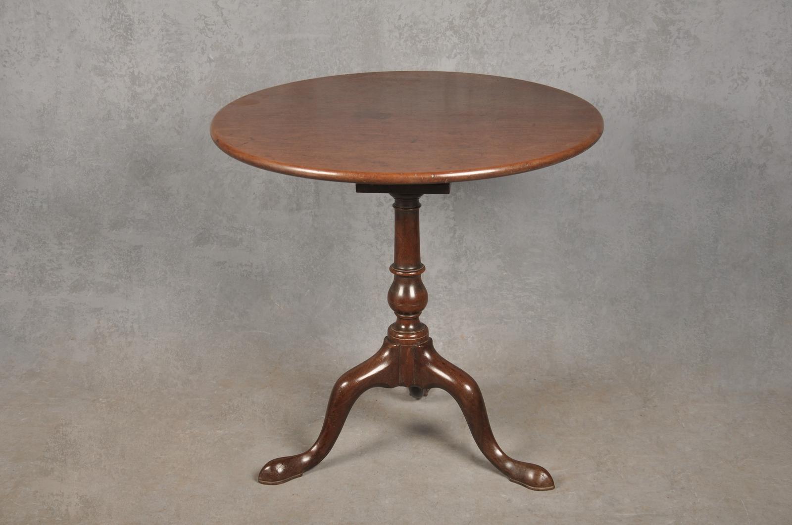 18th Century Mahogany Tripod Table (1 of 12) 18th Century Mahogany Tripod Table (1 of 12)