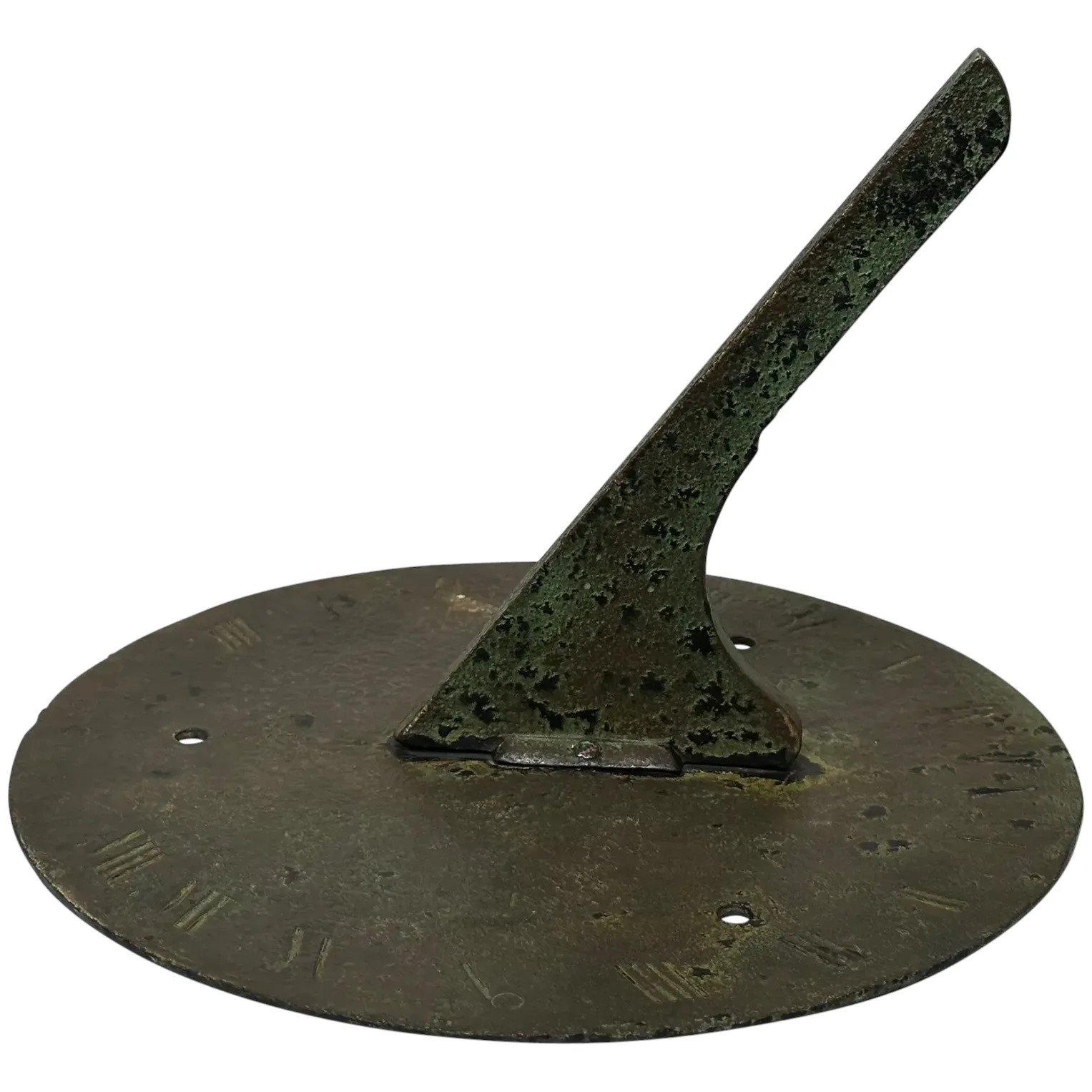 Georgian Bronze Garden Round Sundial Top with Gnomon (1 of 49)