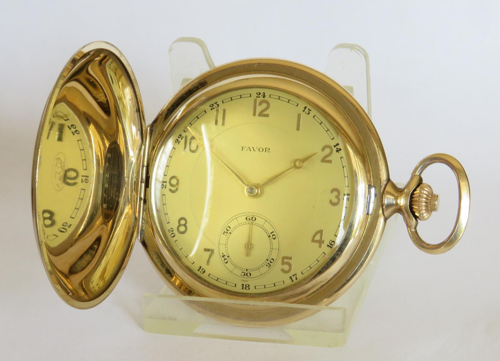 Pocket Watch: 1930s Favor Full Hunter Pocket Watch (1 of 6)
