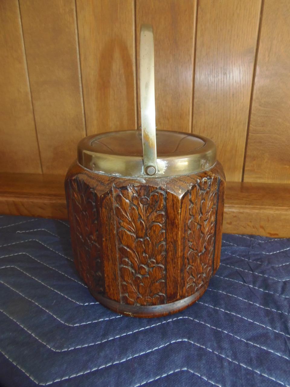 Arts and Crafts Biscuit Barrel (1 of 11)