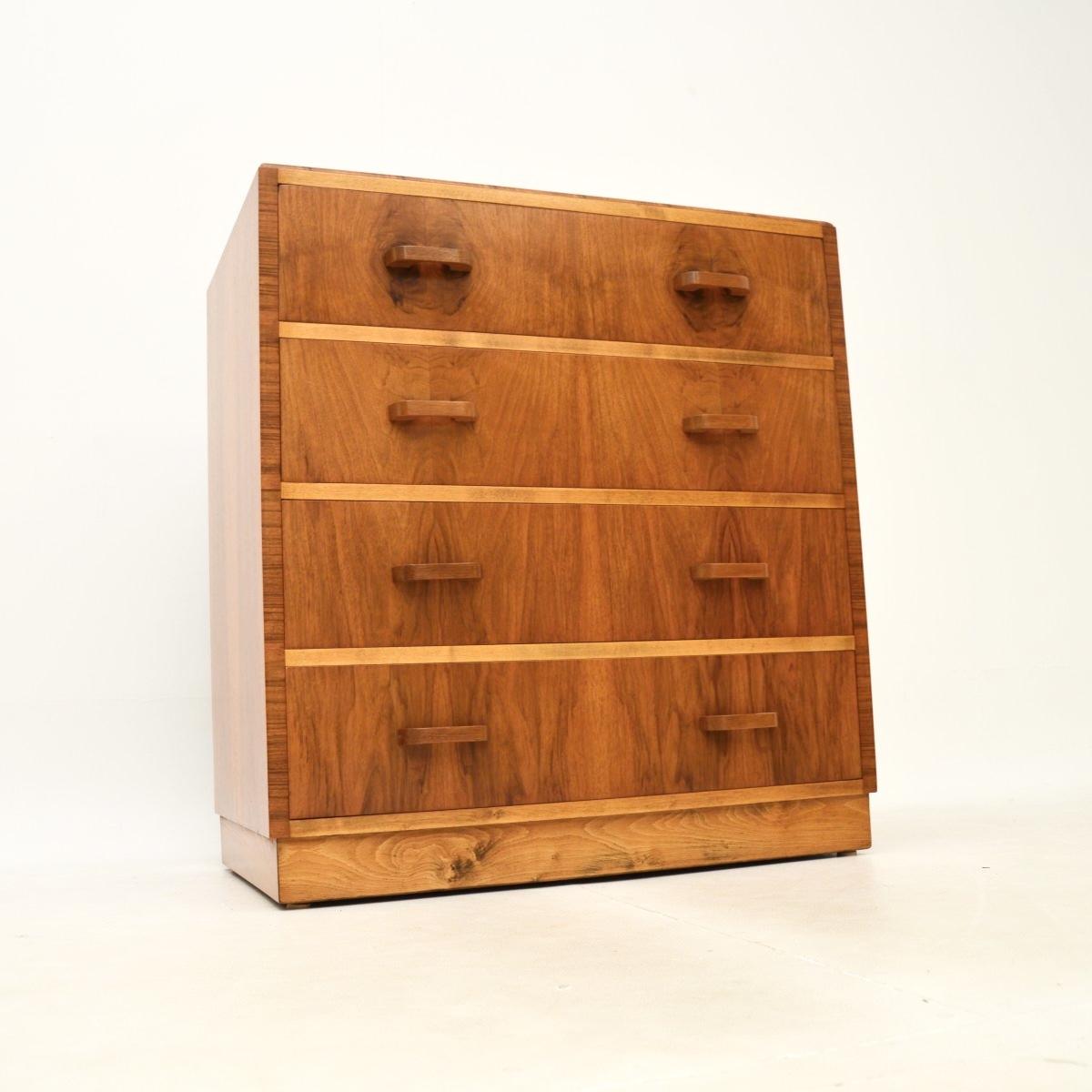 Art Deco Figured Walnut Chest of Drawers (1 of 10)