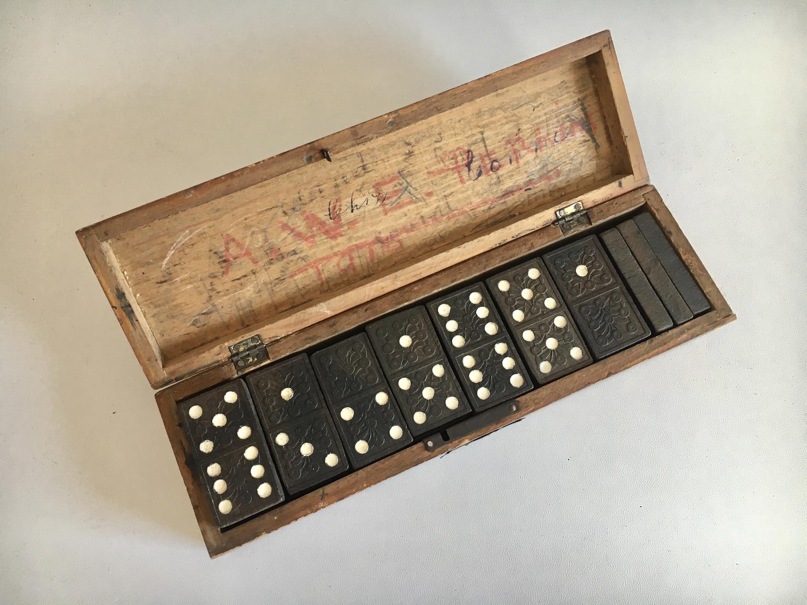 Art Nouveau Carved Wooden Dominoes in Wooden Box (1 of 4)