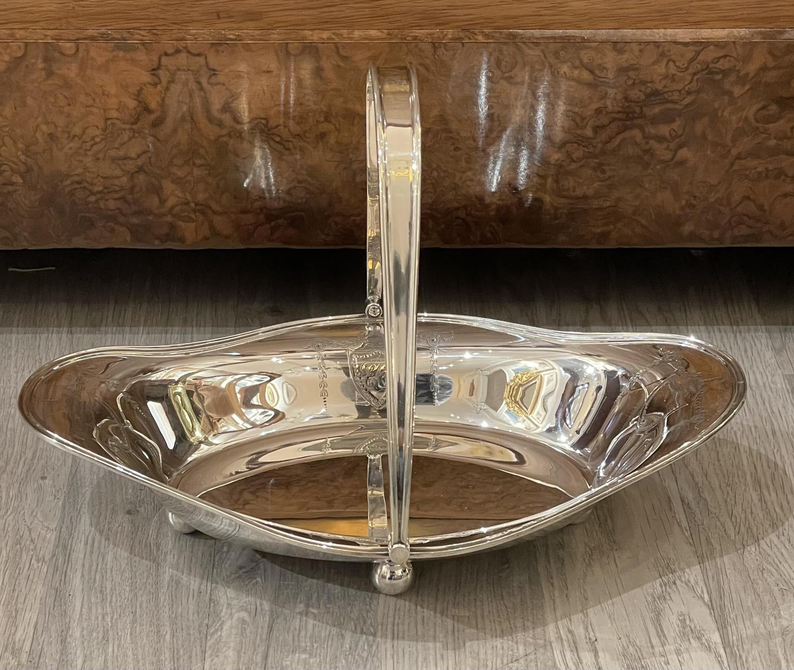 George V Silver Swing Handle Basket by William Hutton & Sons (1 of 6) George V Silver Swing Handle Basket by William Hutton & Sons (1 of 6)