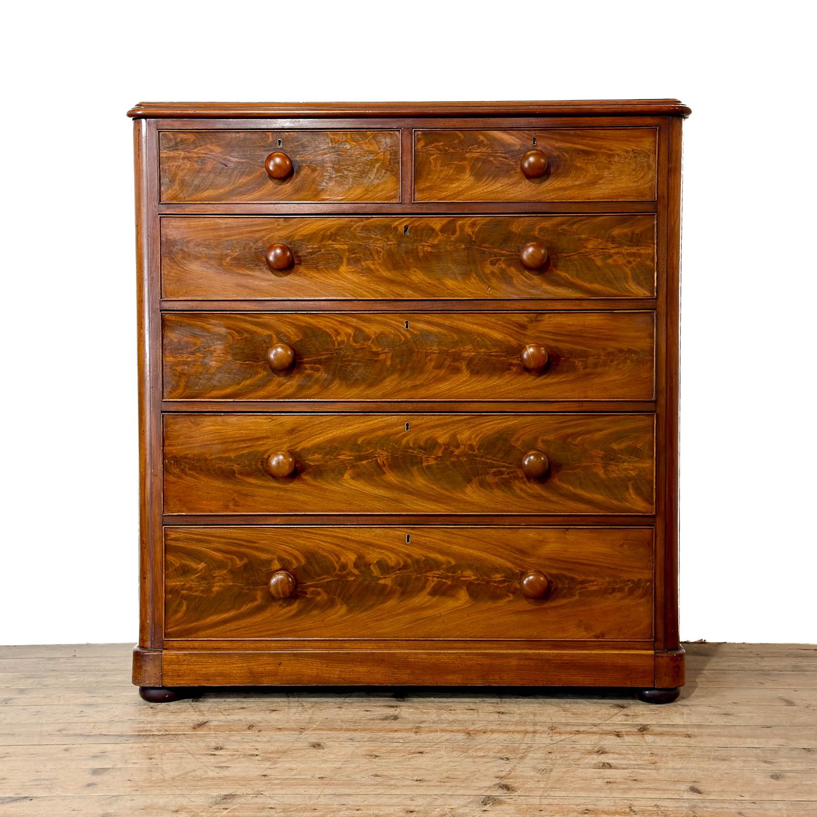 Antique Victorian Mahogany Chest of Drawers (1 of 9) Antique Victorian Mahogany Chest of Drawers (1 of 9)