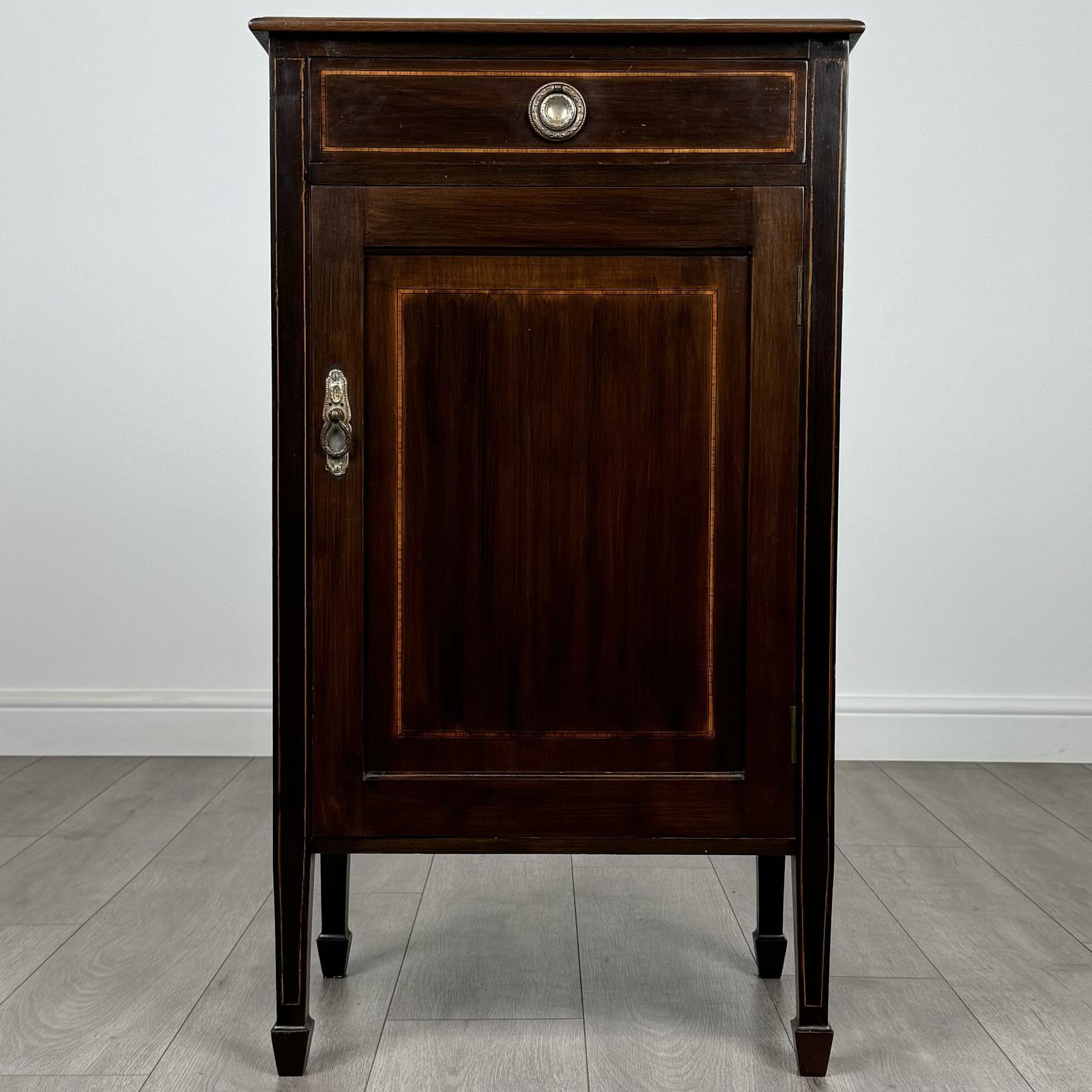 Antique 20th Century Inlaid Cabinet in Mahogany (1 of 12)