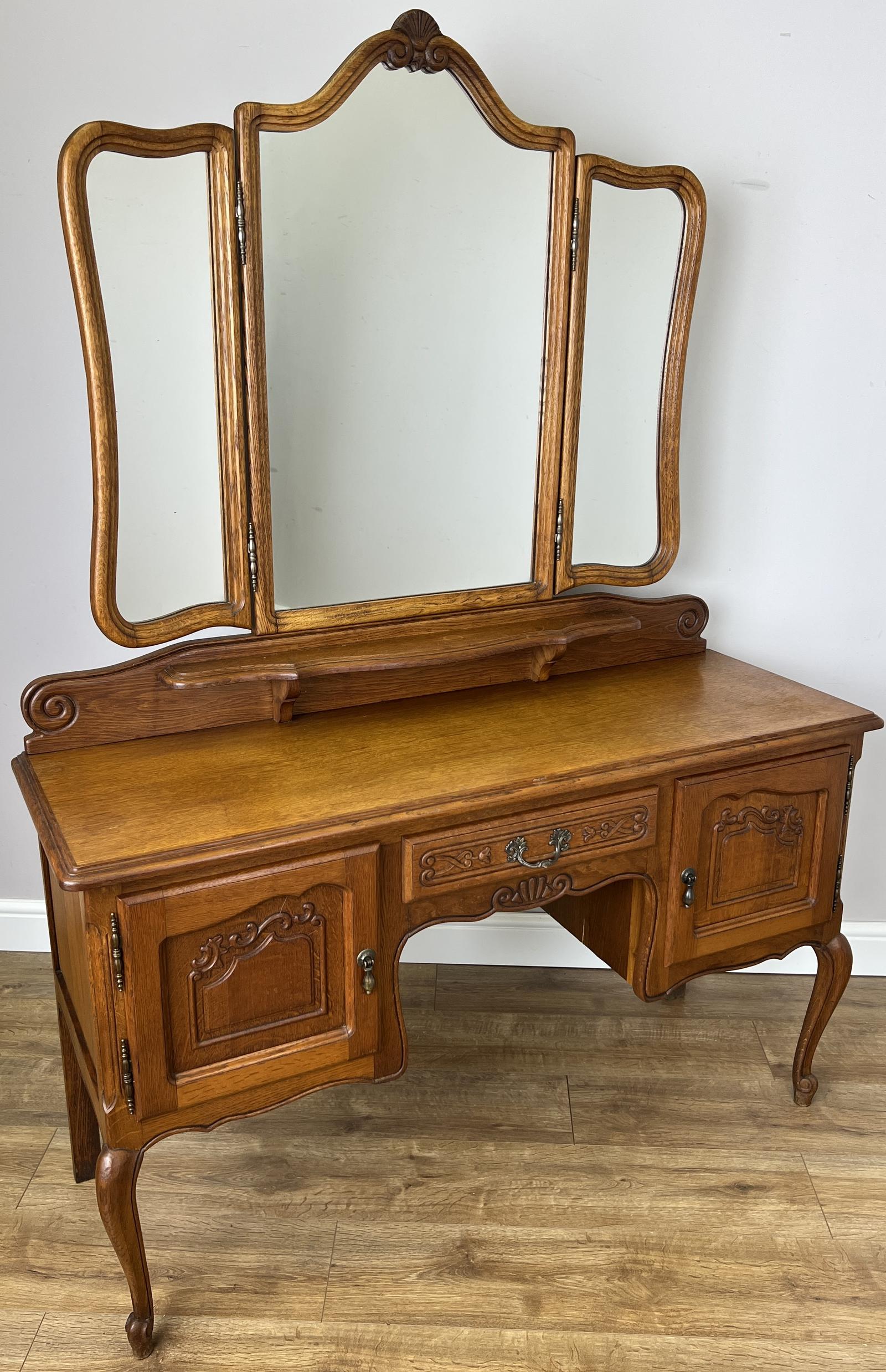 Retro & Vintage Dressing Tables - main image