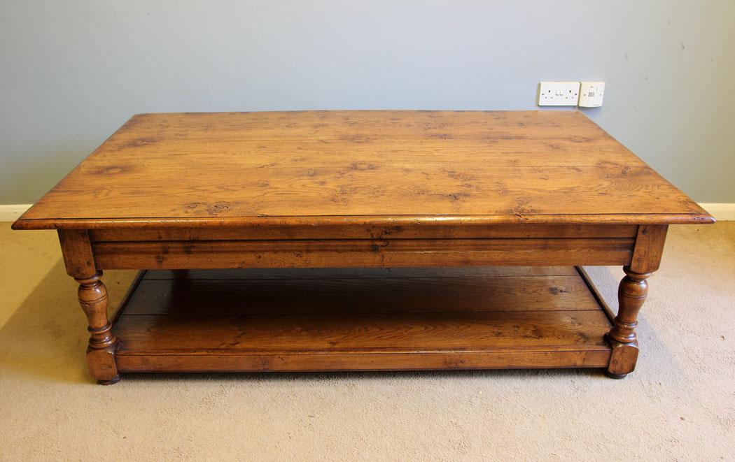 Large Country Solid Oak Coffee Table (1 of 8) Large Country Solid Oak Coffee Table (1 of 8)