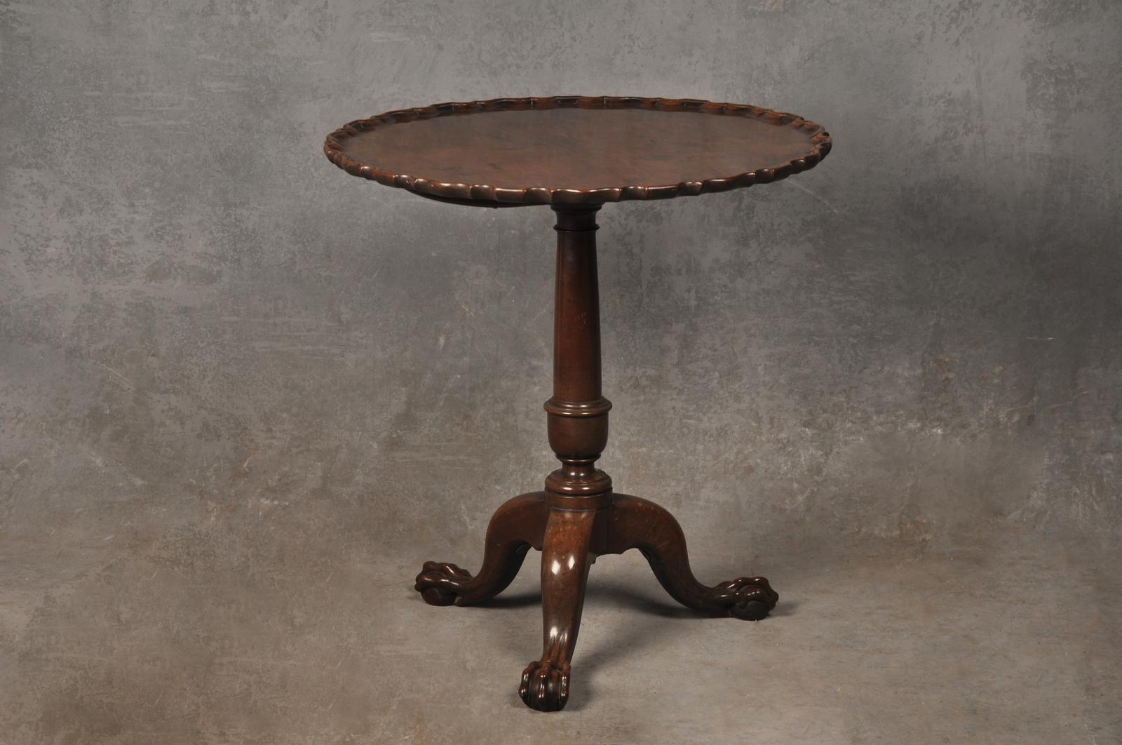 18th Century Mahogany Tripod Table (1 of 6)