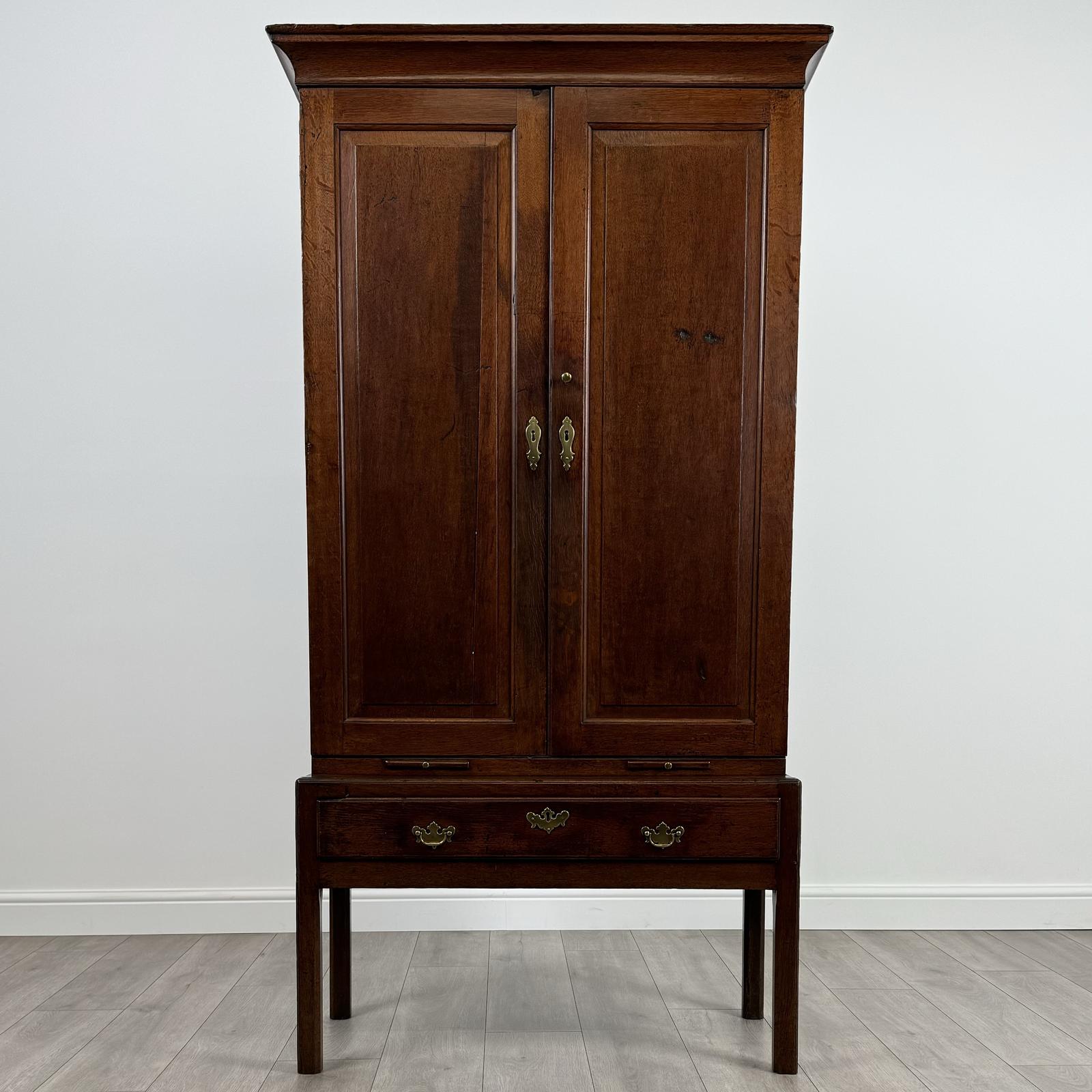 Antique 18th Century Fine Quality Cupboard On Stand In Oak (1 of 12) Antique 18th Century Fine Quality Cupboard On Stand In Oak (1 of 12)