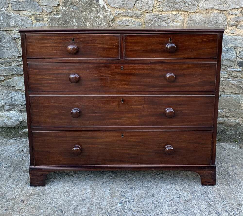 Antique Mahogany Chest of Drawers on Bracket Feet (1 of 12) Antique Mahogany Chest of Drawers on Bracket Feet (1 of 12)