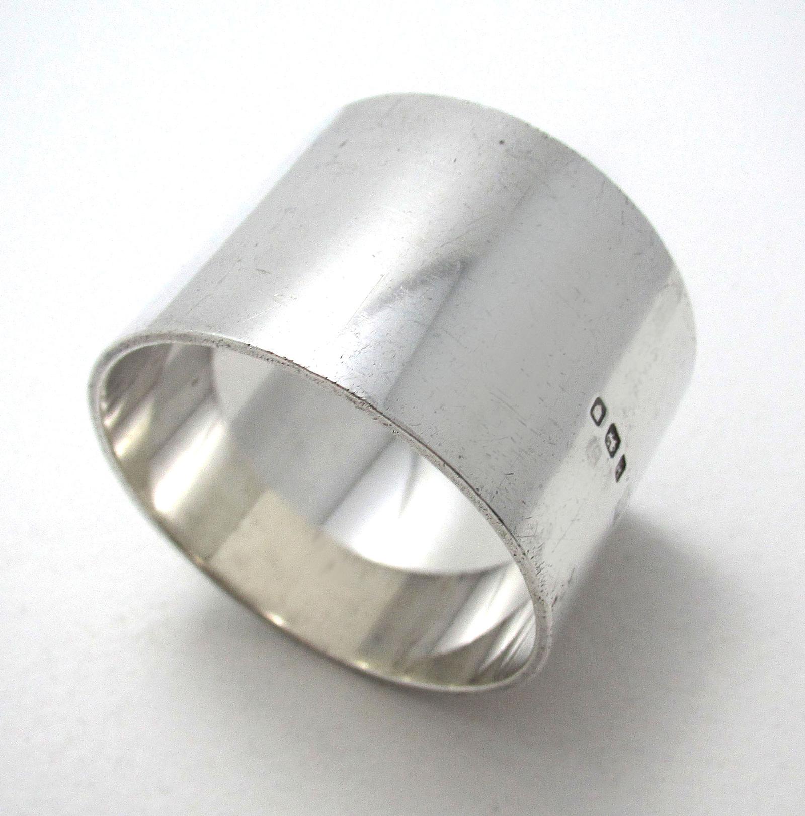 Heavy 66g WWII Era Solid Sterling Silver Plain Vintage Napkin Serviette Ring, C J Vander 1943 (1 of 5)
