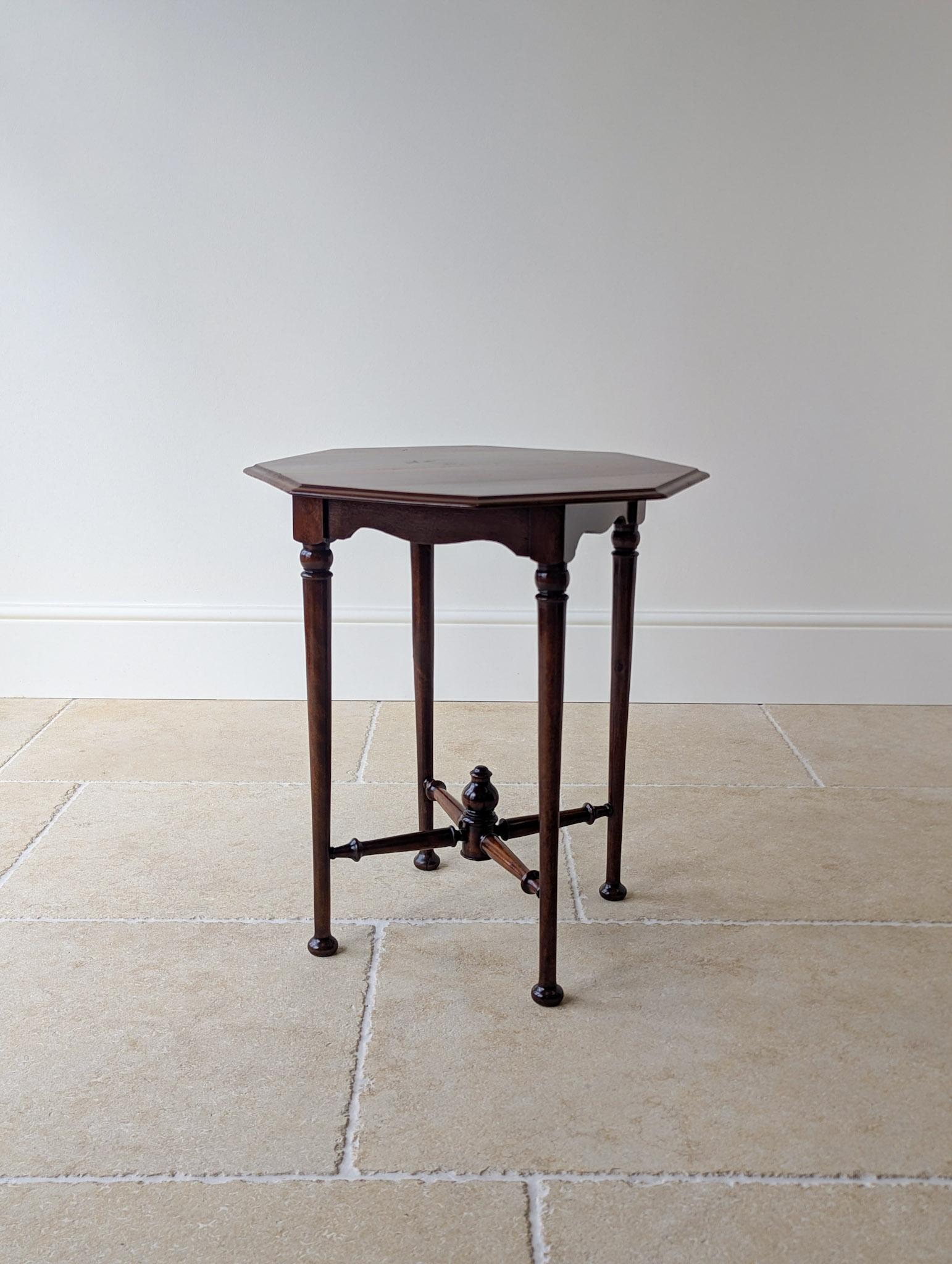 Antique Victorian Aesthetic Movement Mahogany Octagonal Occasional Table c.1890 (1 of 16) Antique Victorian Aesthetic Movement Mahogany Octagonal Occasional Table c.1890 (1 of 16)