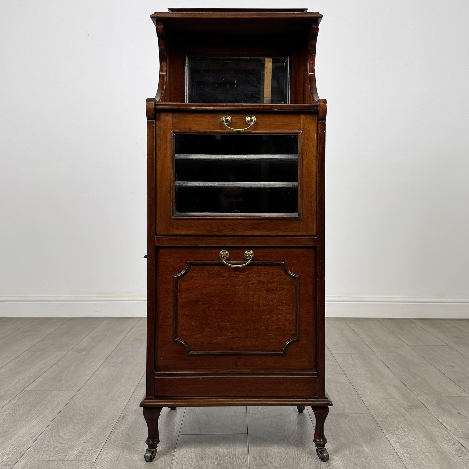 Antique 20th Century Fine Quality Cabinet in Mahogany (1 of 11) Antique 20th Century Fine Quality Cabinet in Mahogany (1 of 11)