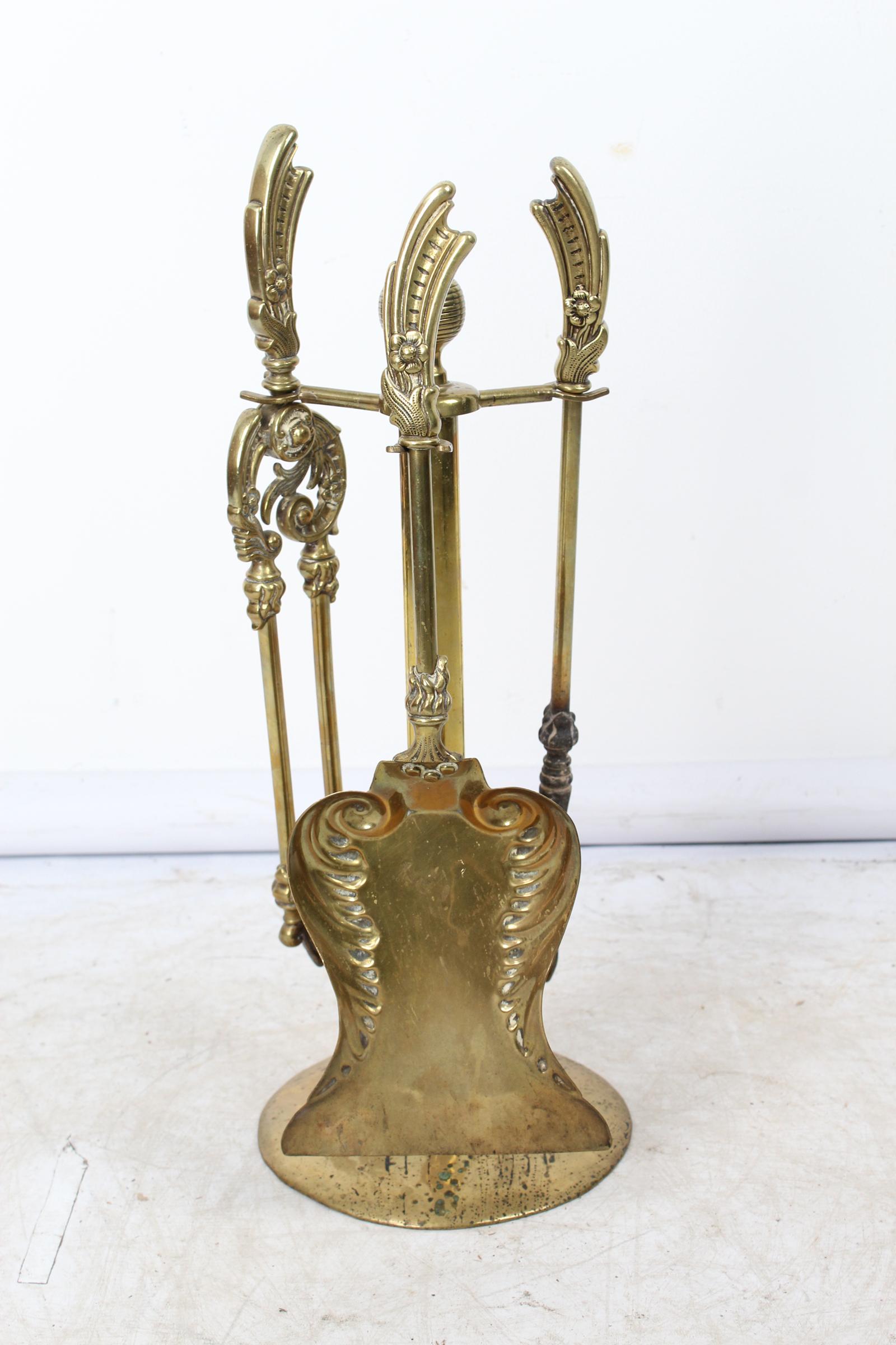 Set Victorian Brass Fire Irons / Companion Set (1 of 13) Set Victorian Brass Fire Irons / Companion Set (1 of 13)