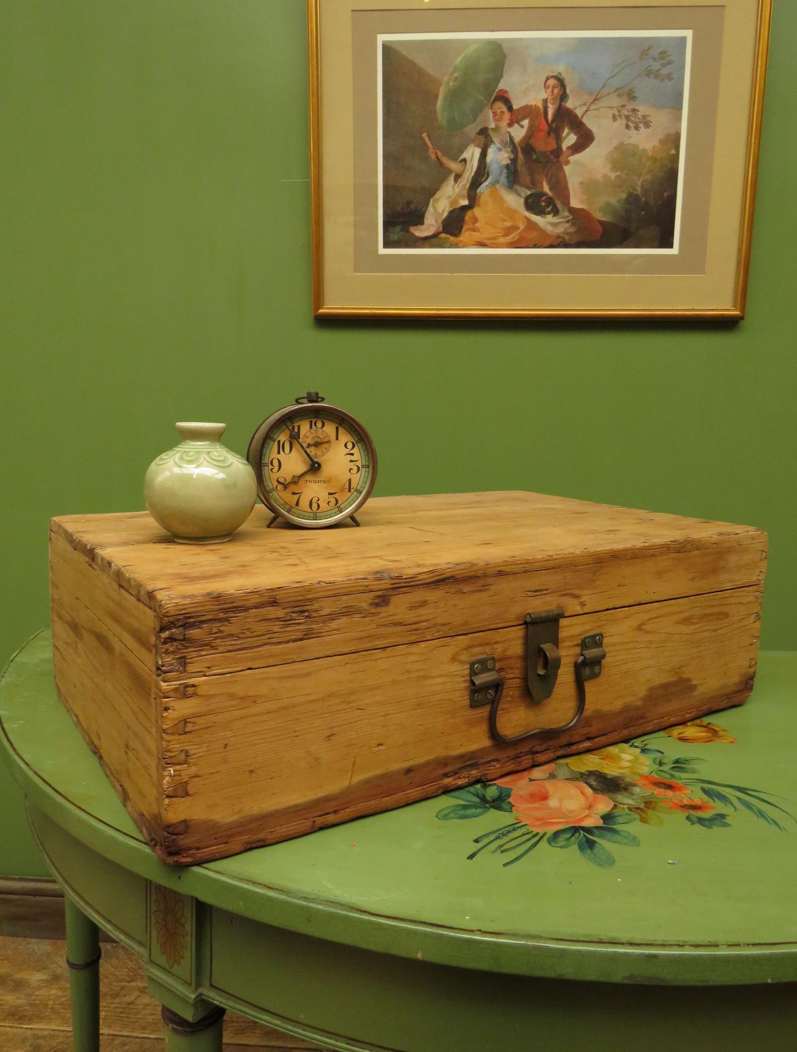 Antique Pine Box or Case with Carrying Handle (1 of 20) Antique Pine Box or Case with Carrying Handle (1 of 20)